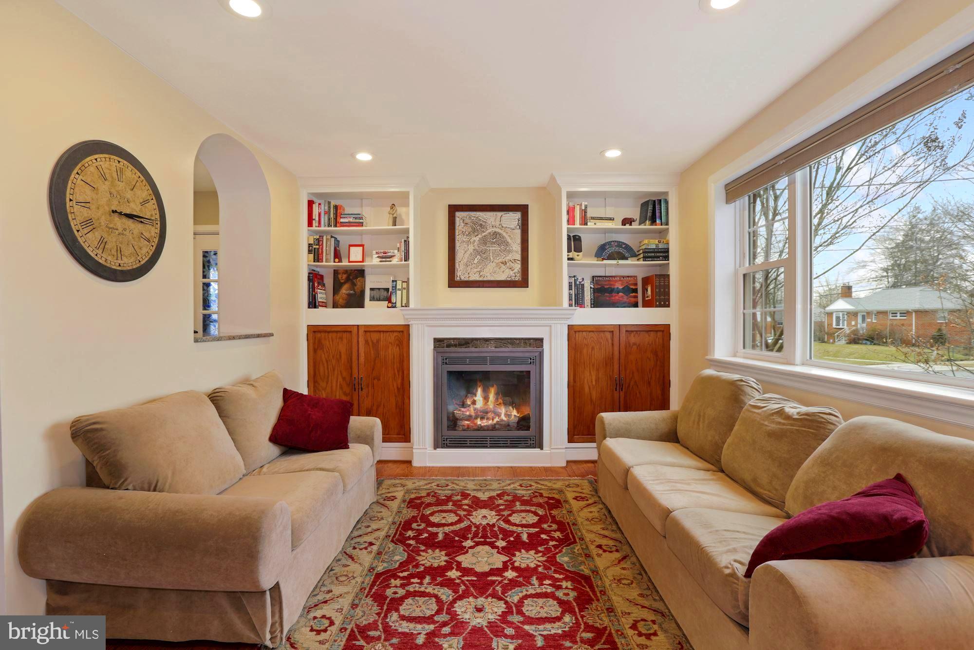 CONNECTICUT AVE - Residential