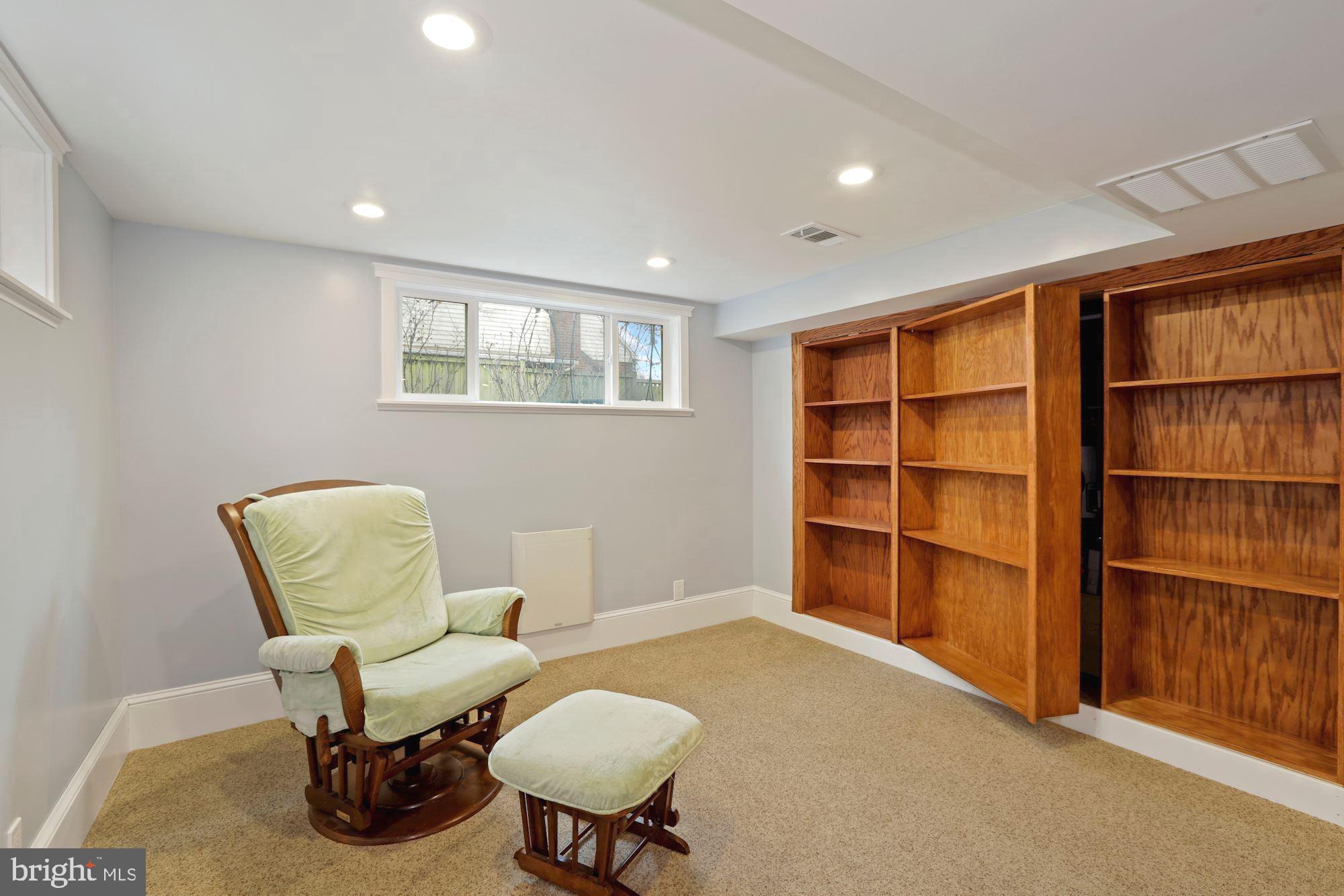 CONNECTICUT AVE - Residential