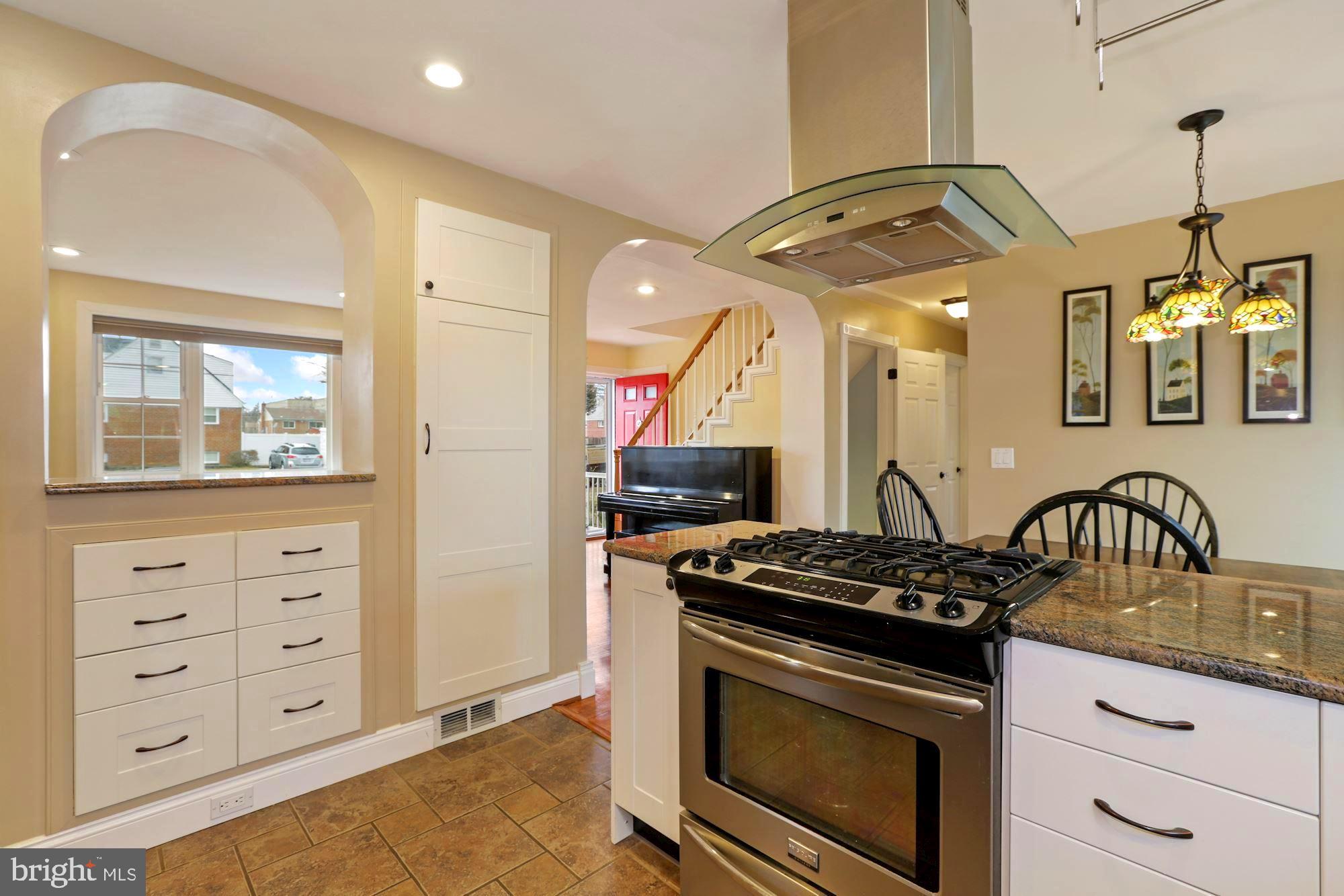 CONNECTICUT AVE - Residential