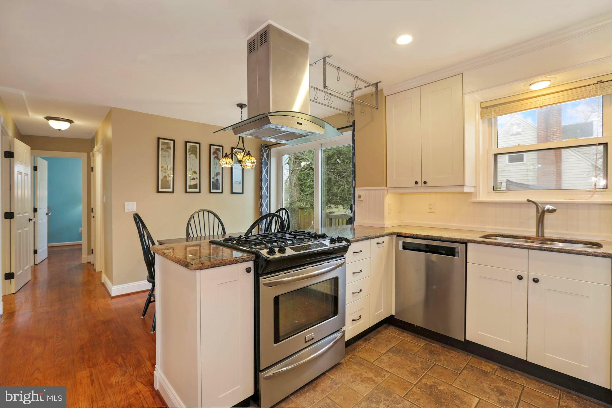 CONNECTICUT AVE - Residential