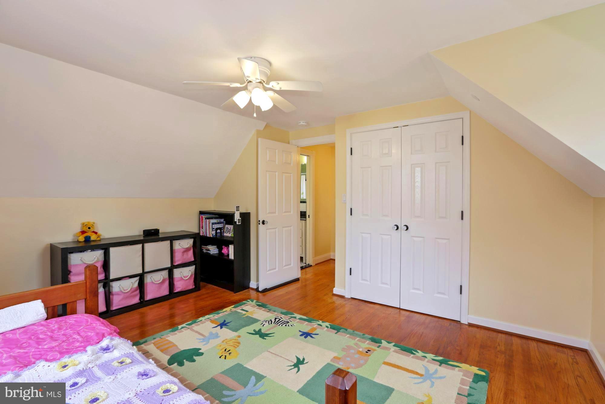 CONNECTICUT AVE - Residential