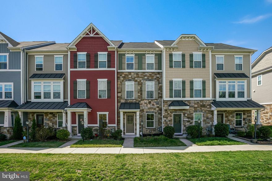 Perfect opportunity to rent this lovely 3 bedroom, 3.5 bathroom 1 car garage townhome! Built in 2016, Lower level has garage entry, bedroom and full bathroom, 2nd level features gleaming wood floors, open kitchen with granite counters, stainless steel appliances, gas cooking,   and large deck off of the kitchen.  The front of the home has great natural views and private sidewalk and entry.  Upstairs there are front loading laundry machines, primary suite with 2 closets and private bathroom plus 3rd bedroom and 3rd full bathroom. Plenty of parking through the community plus driveway/garage. Westridge amenities including a Fitness Center, Pool, Tennis Court, basketball court, playground, and community trails. Available immediately!