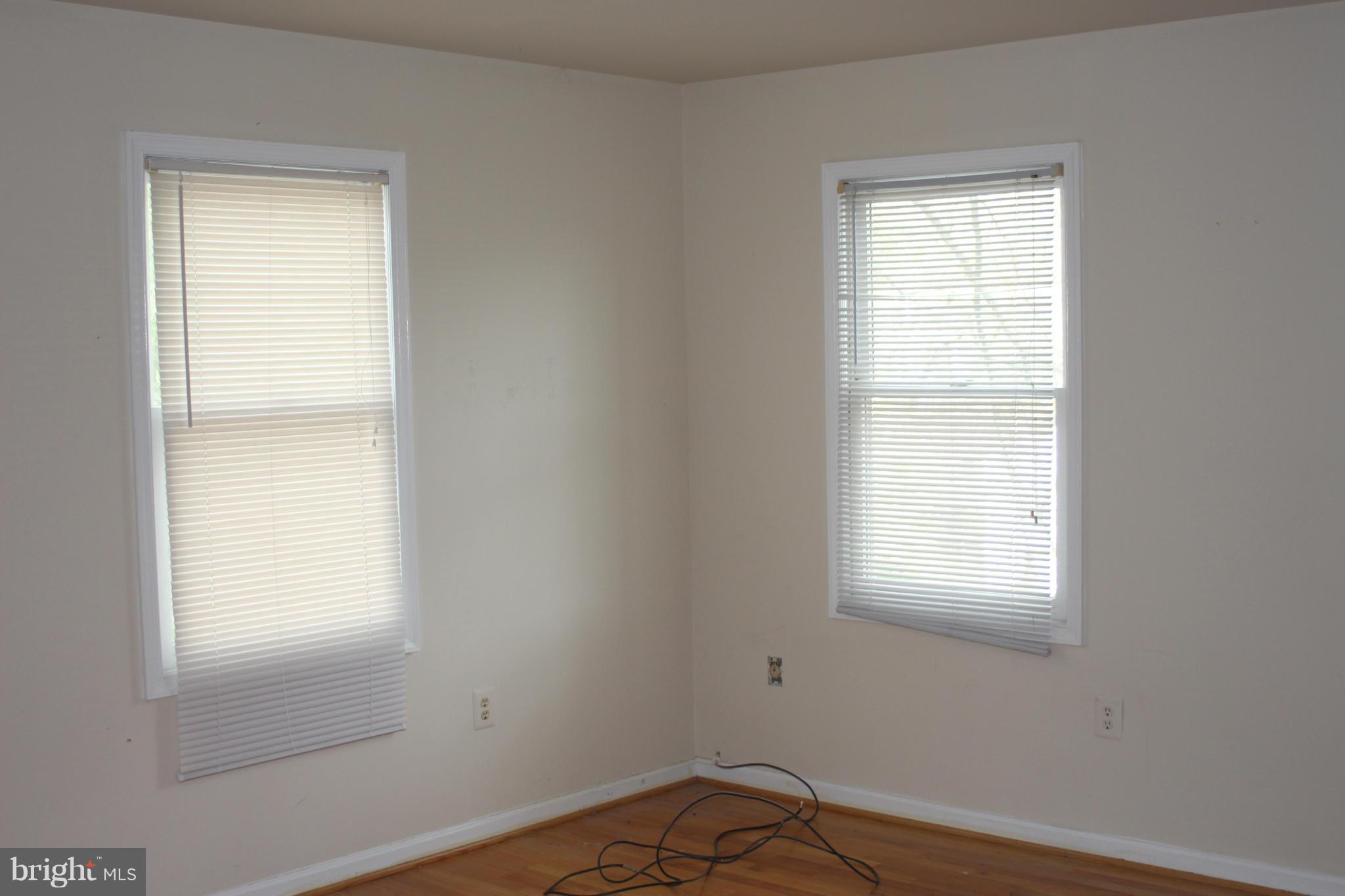 DOUGLAS ESTATES - Residential Lease