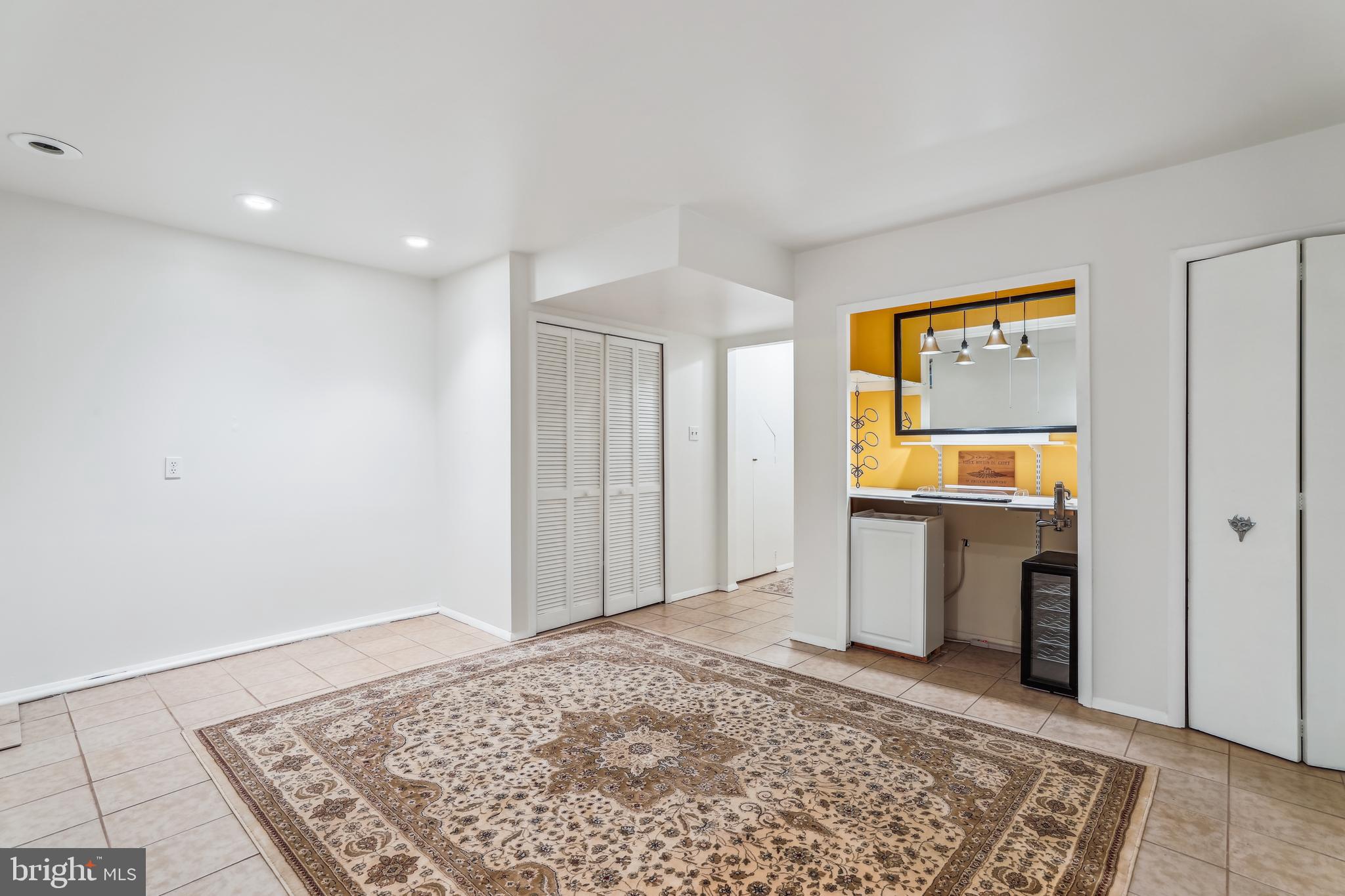 PAINTERS HILL - Residential