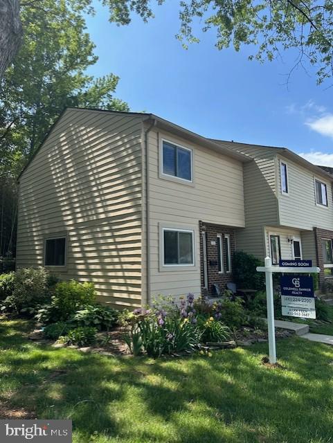 1211 HESSELIUS COURT