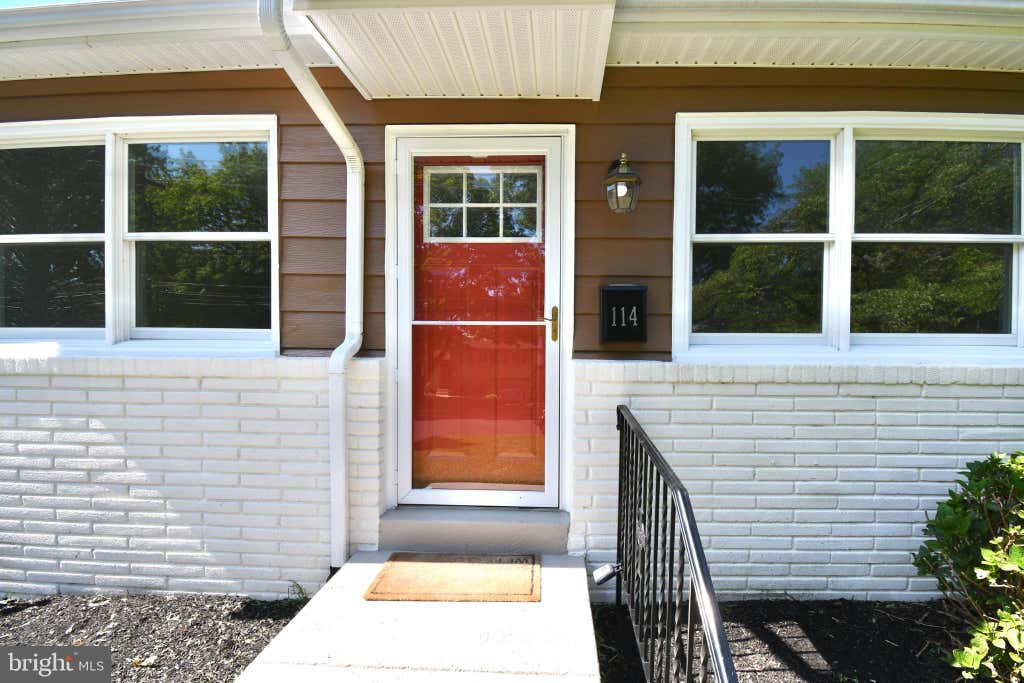 Photo of 114 Overlook Ave, WILLOW GROVE, PA 19090 (MLS # PAMC2192060)