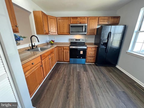 Townhouse For Sale - 1049 Old Forge Road<br/> NEW CASTLE, DE 19720