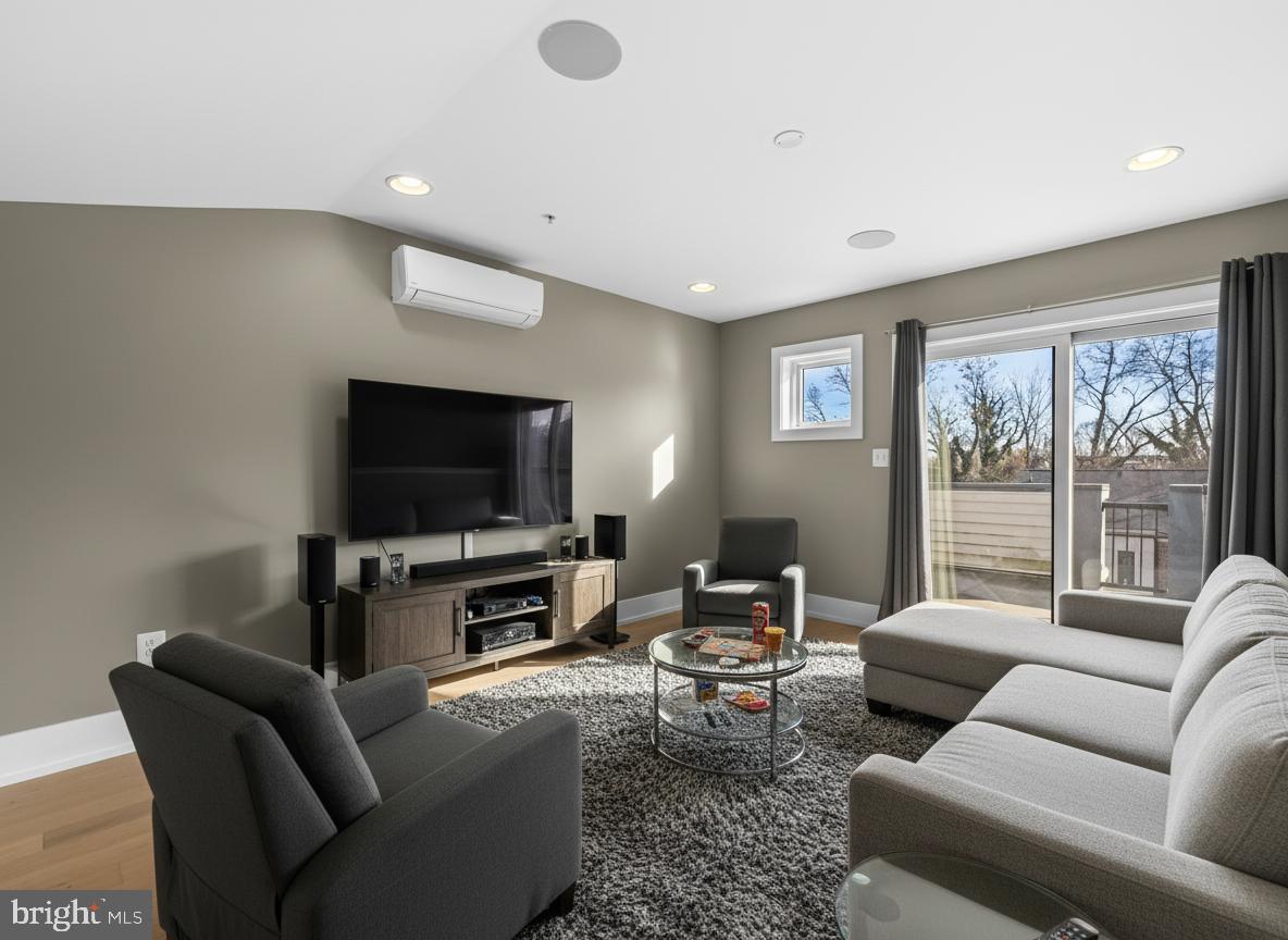 REDFERN ROW - Residential