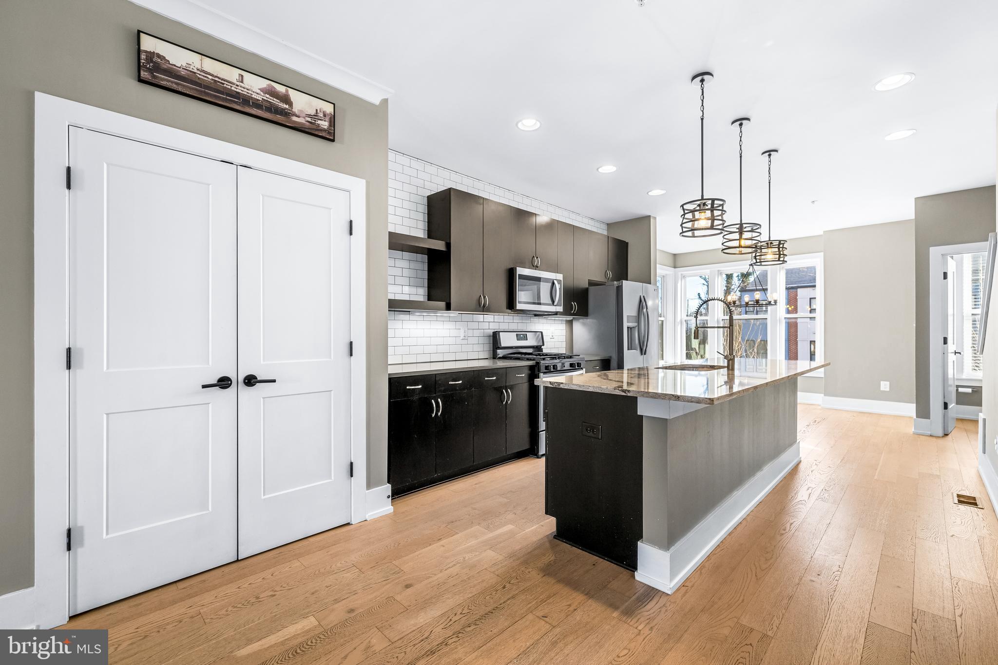 REDFERN ROW - Residential