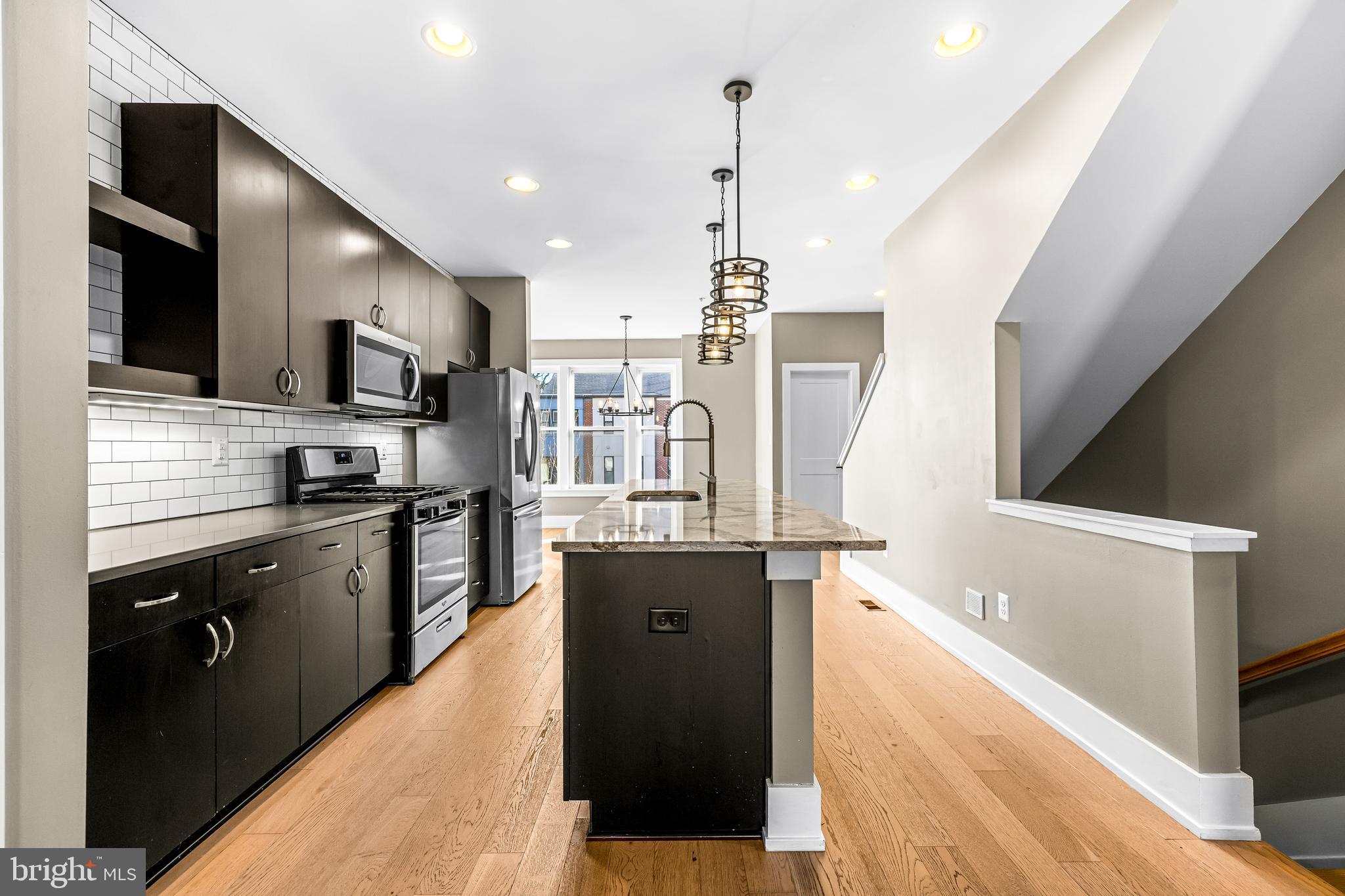 REDFERN ROW - Residential