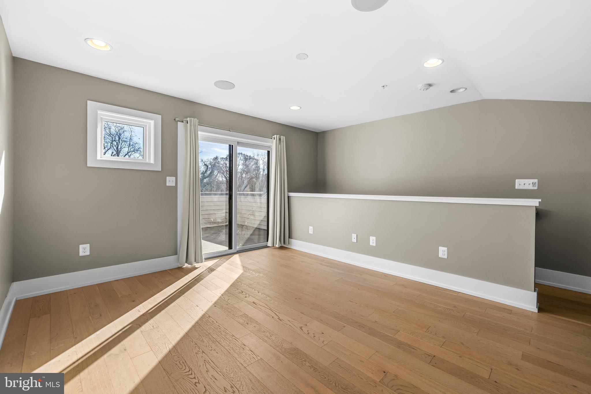 REDFERN ROW - Residential