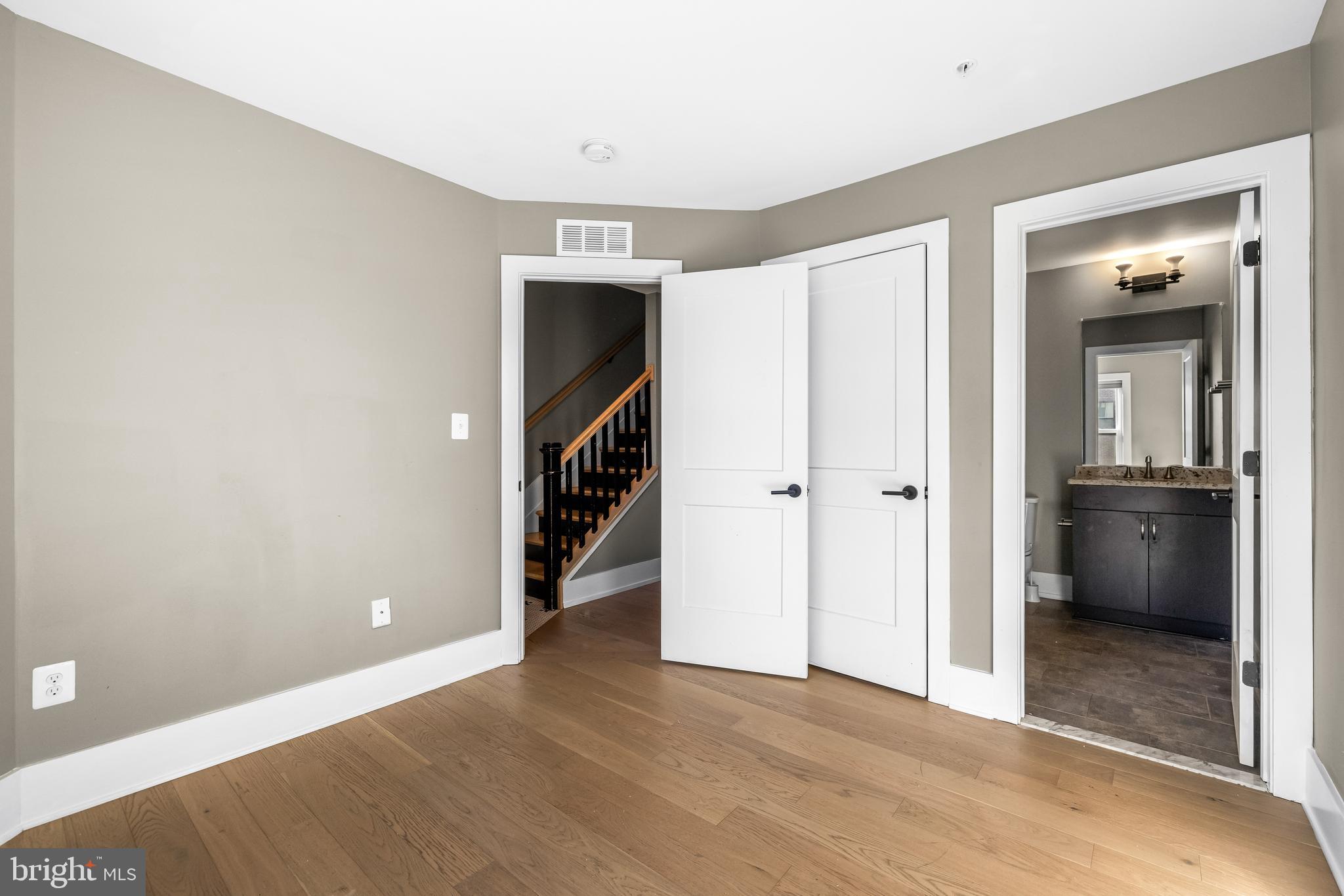 REDFERN ROW - Residential