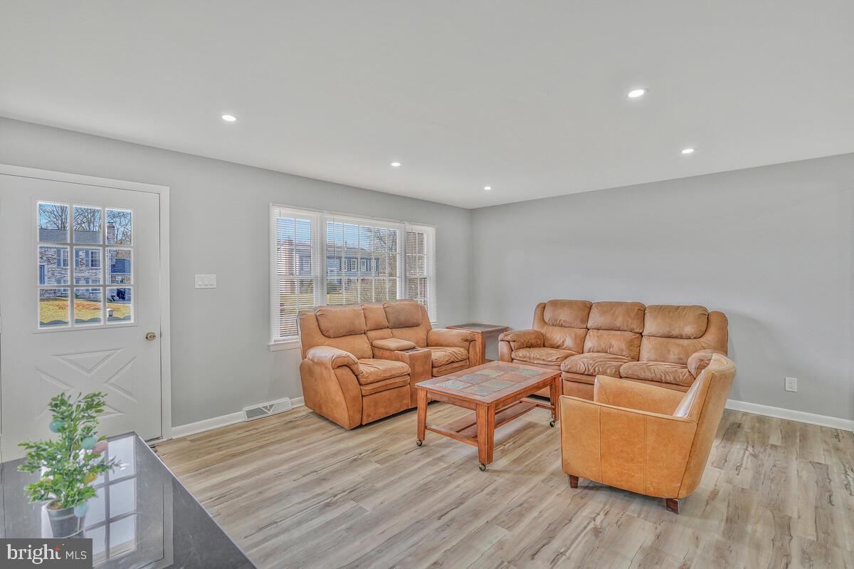 LYNNBROOK SUB - Residential