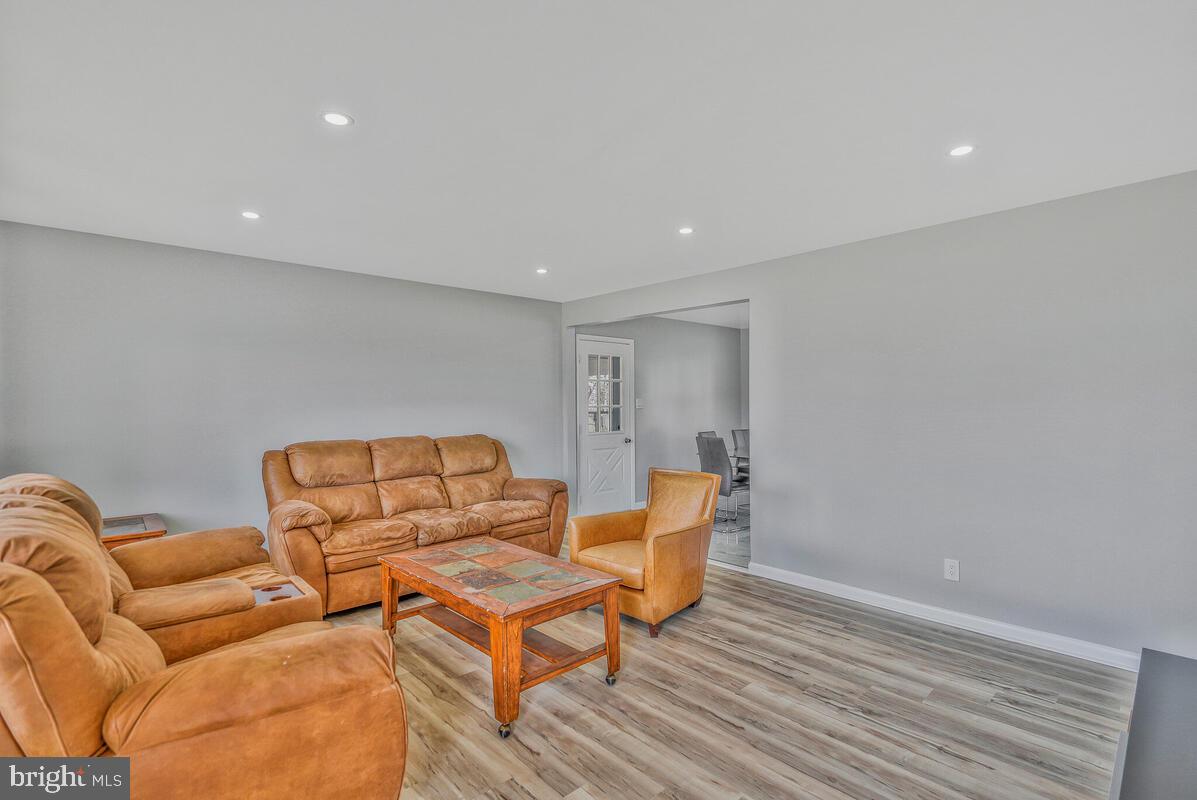 LYNNBROOK SUB - Residential