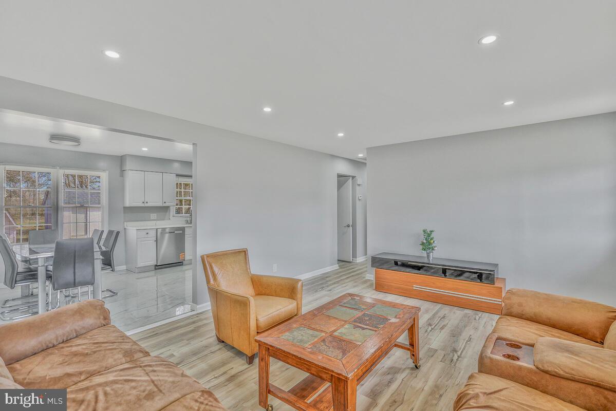 LYNNBROOK SUB - Residential