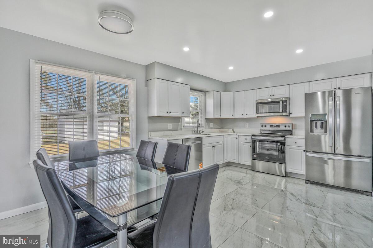 LYNNBROOK SUB - Residential