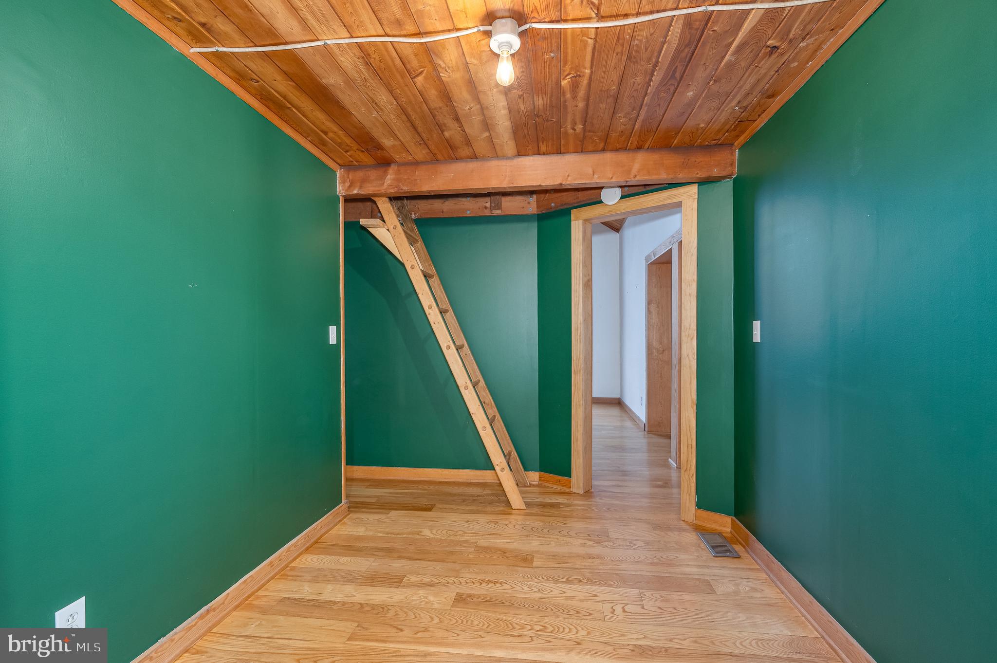 WESTRIDGE HILLS - Residential