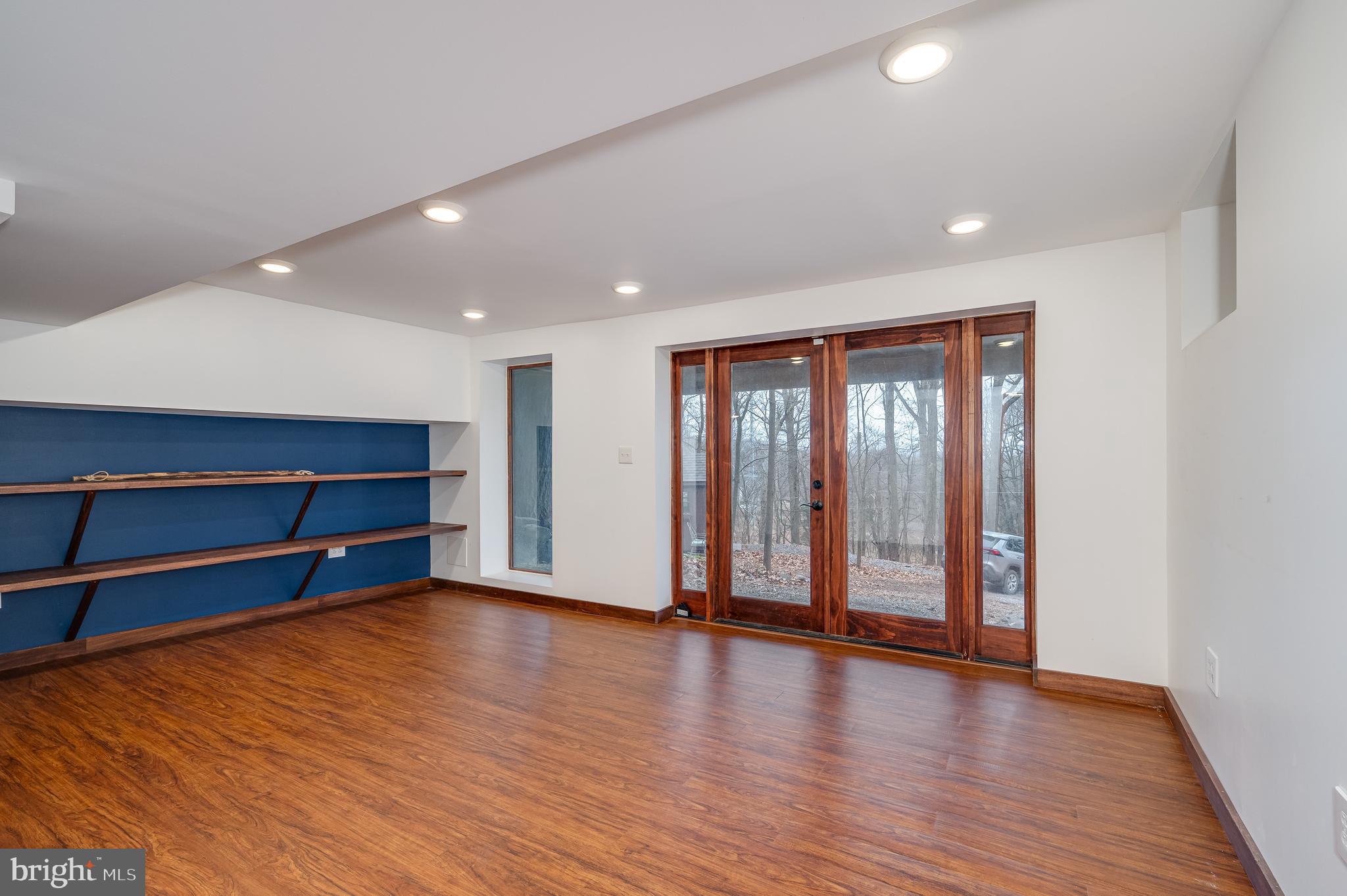 WESTRIDGE HILLS - Residential