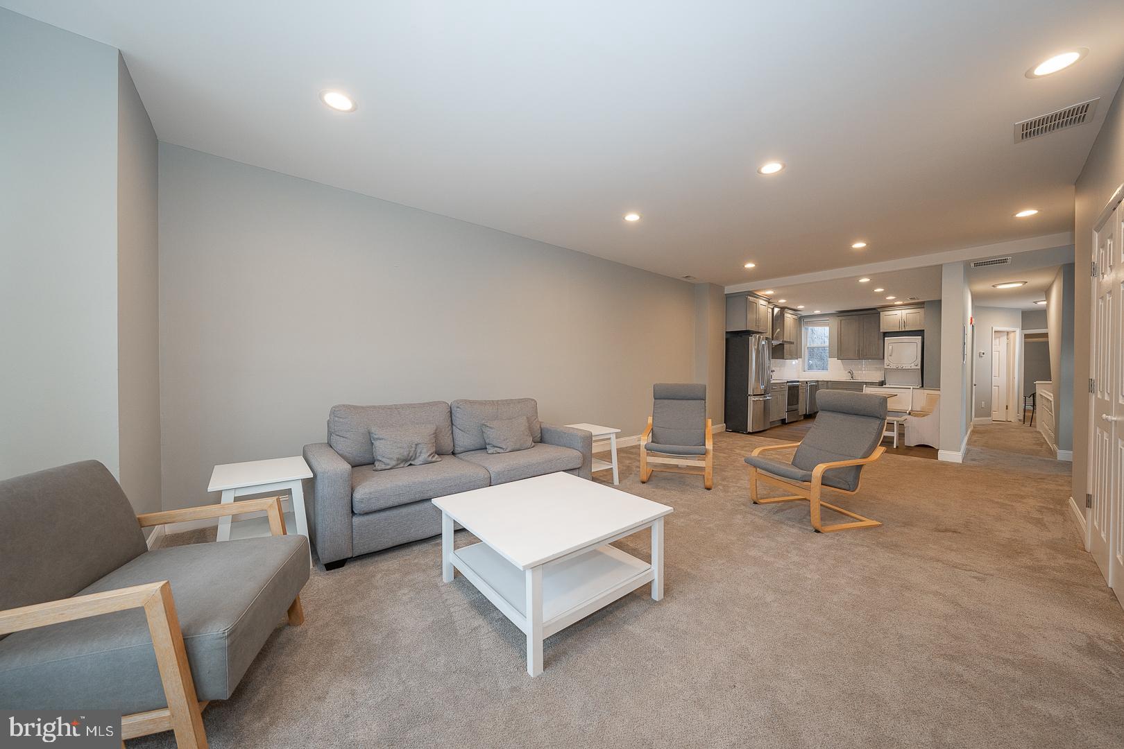 524 S 3RD STREET 3RD FLOOR