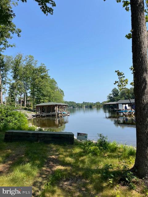 LIGHTHOUSE POINT - Residential