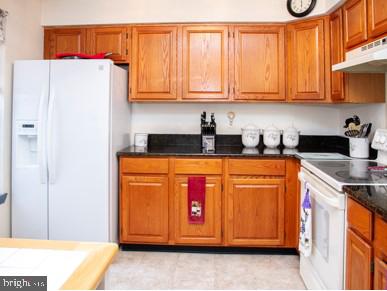 MEWS AT WYCKFORD C - Residential