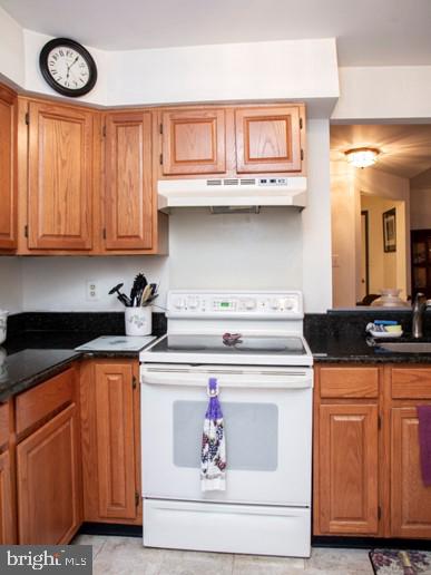 MEWS AT WYCKFORD C - Residential