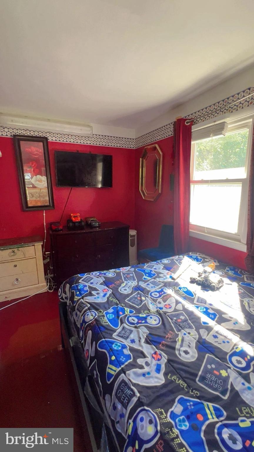 CAPITAL ESTATES - Residential