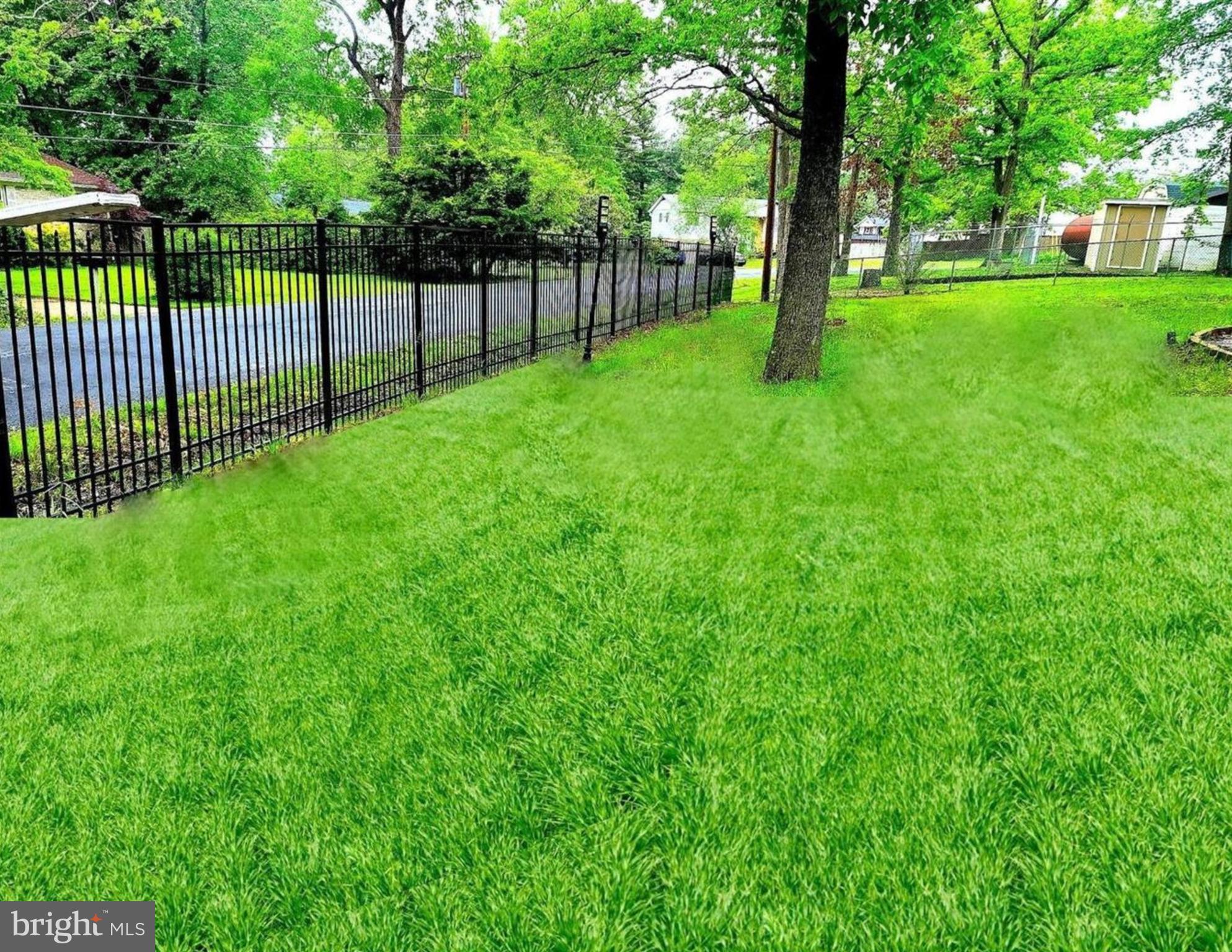 CAPITAL ESTATES - Residential