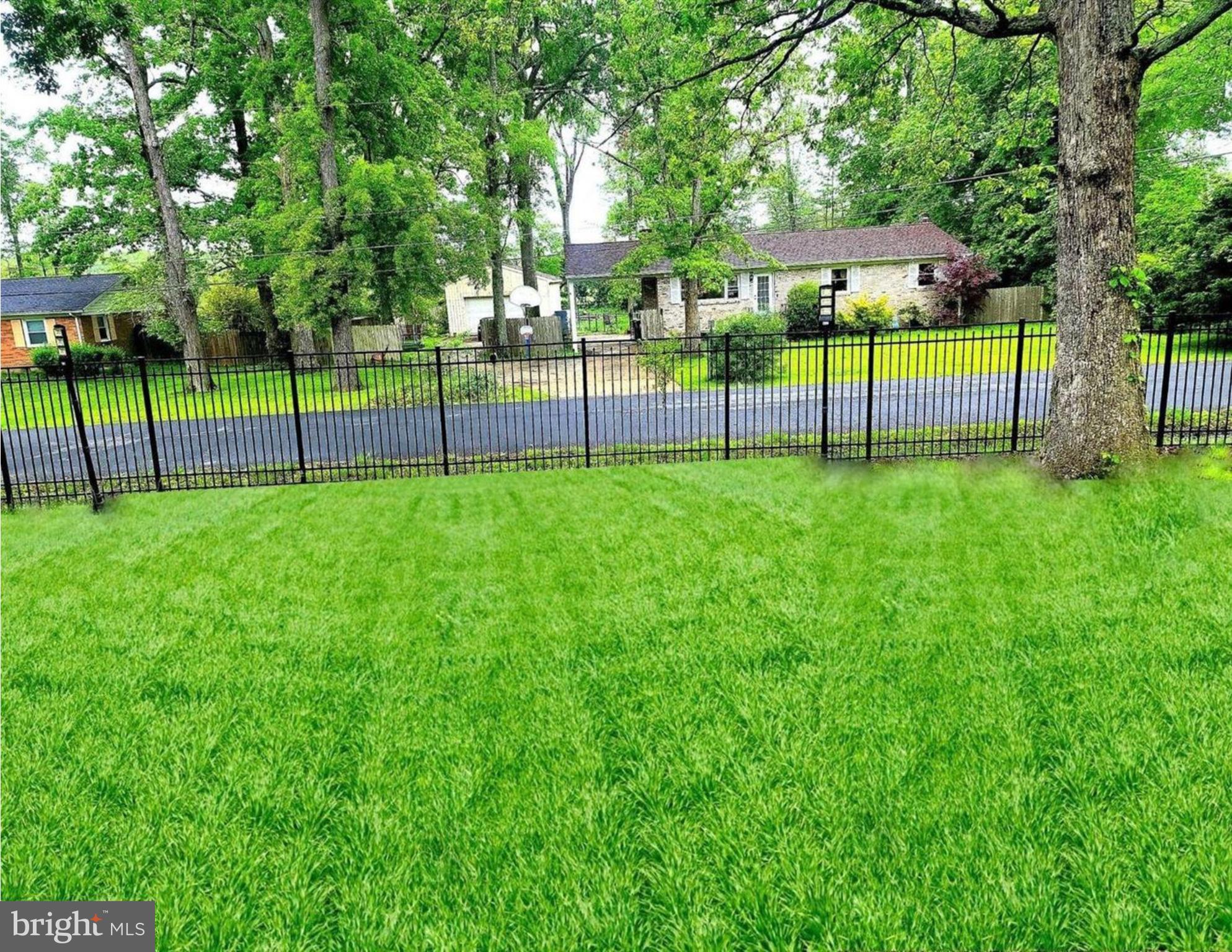 CAPITAL ESTATES - Residential