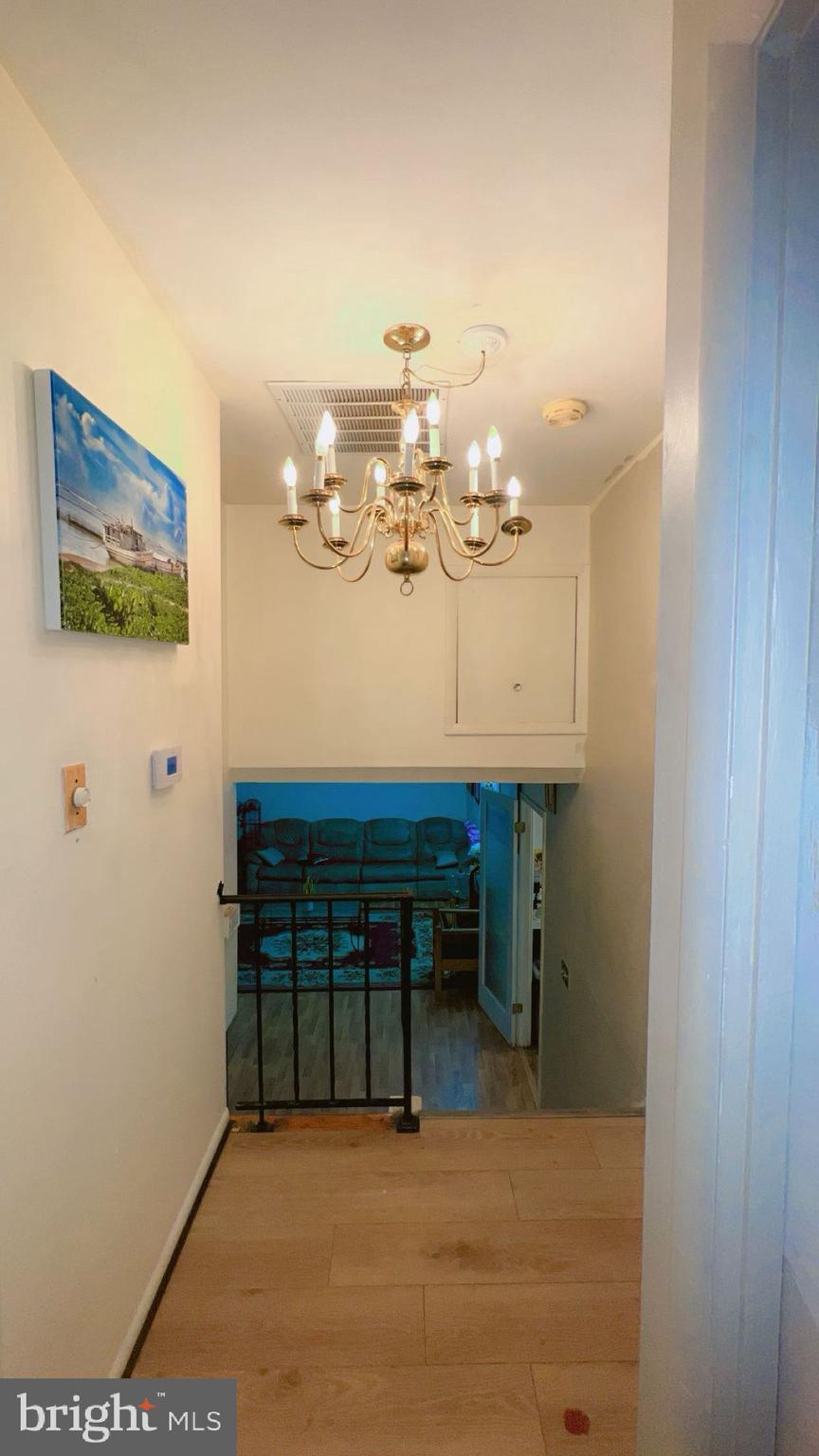 CAPITAL ESTATES - Residential