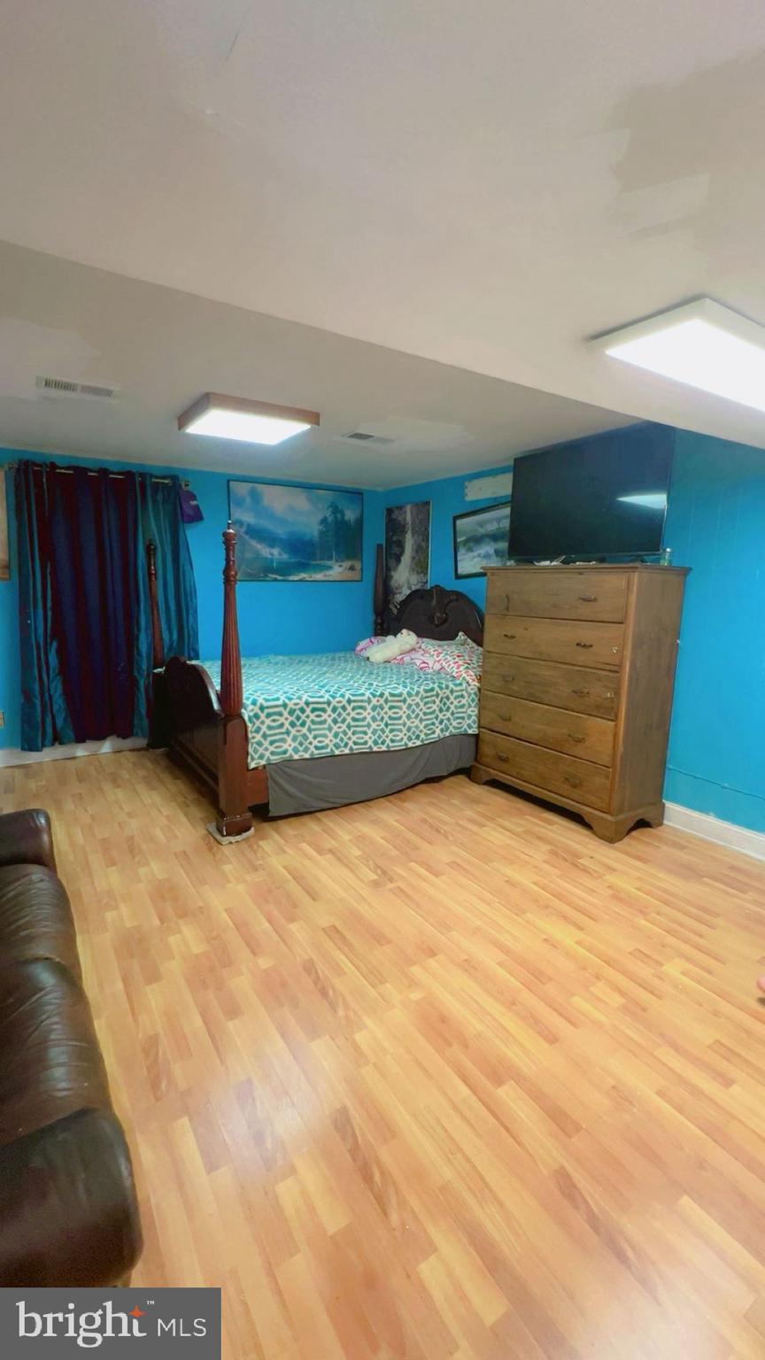 CAPITAL ESTATES - Residential