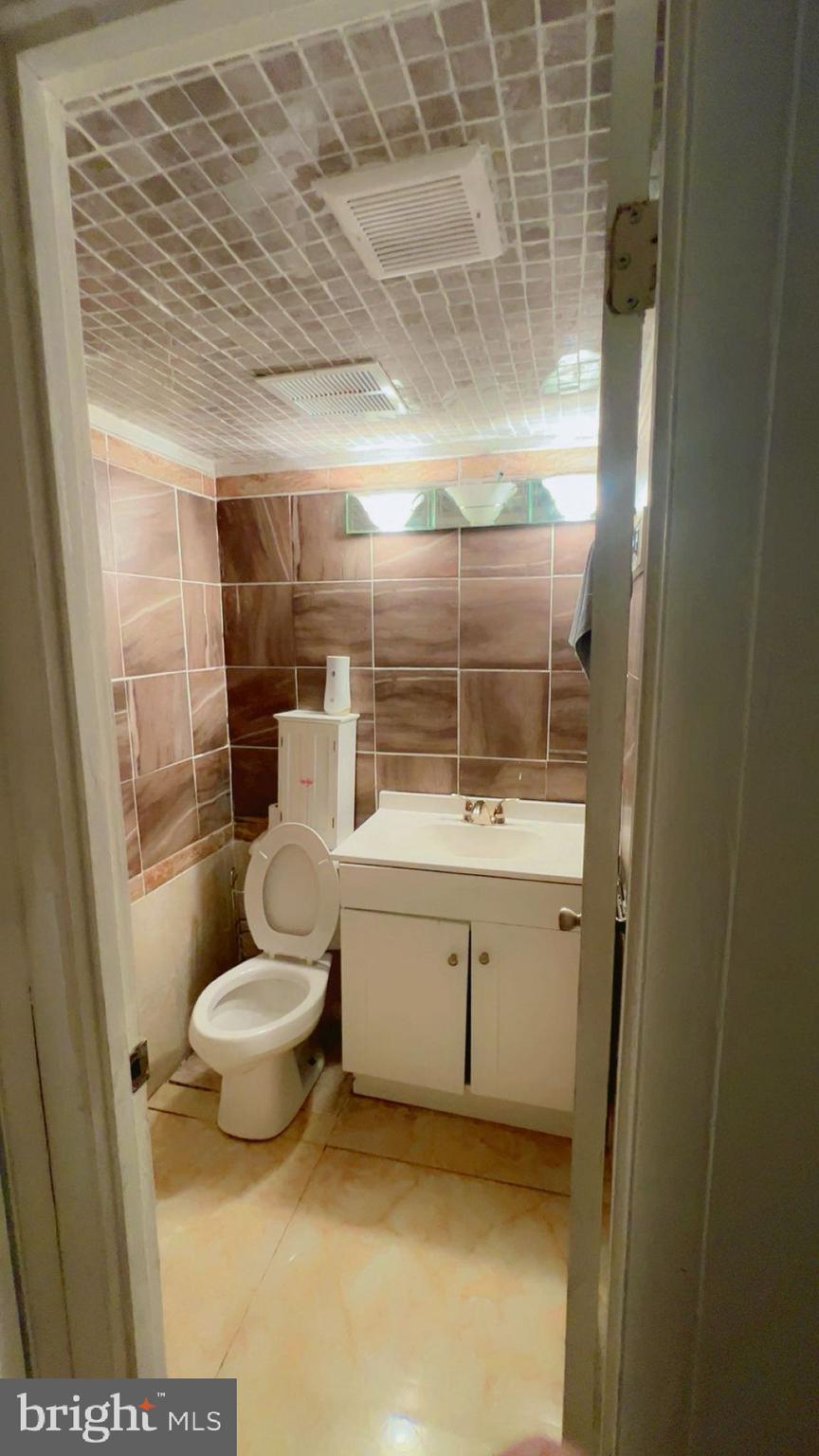 CAPITAL ESTATES - Residential