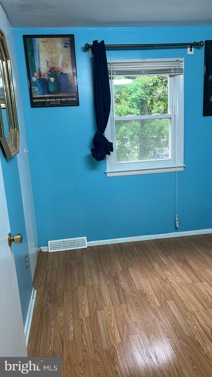 CAPITAL ESTATES - Residential