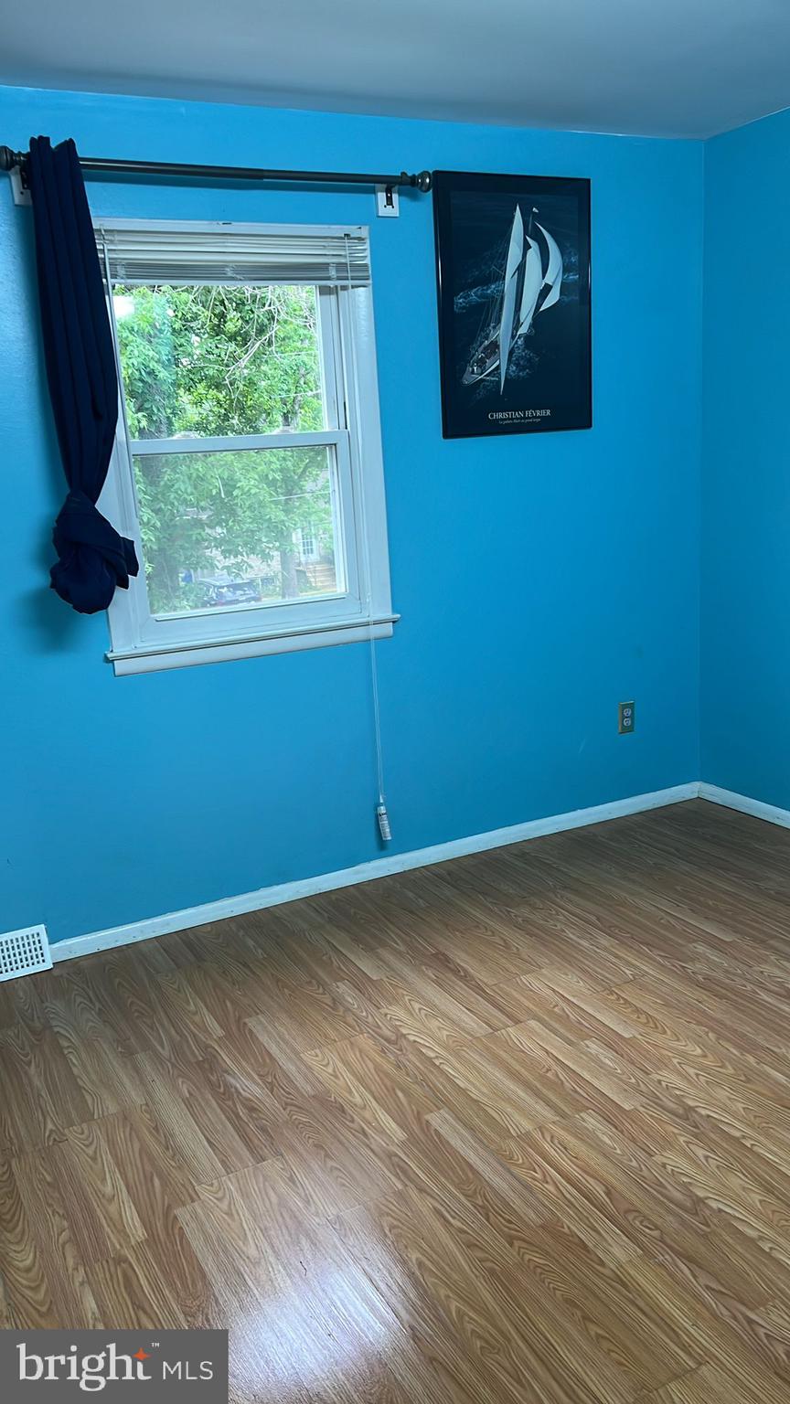 CAPITAL ESTATES - Residential