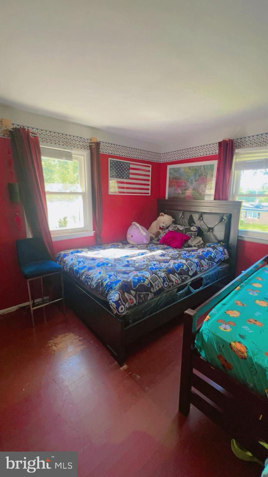 CAPITAL ESTATES - Residential