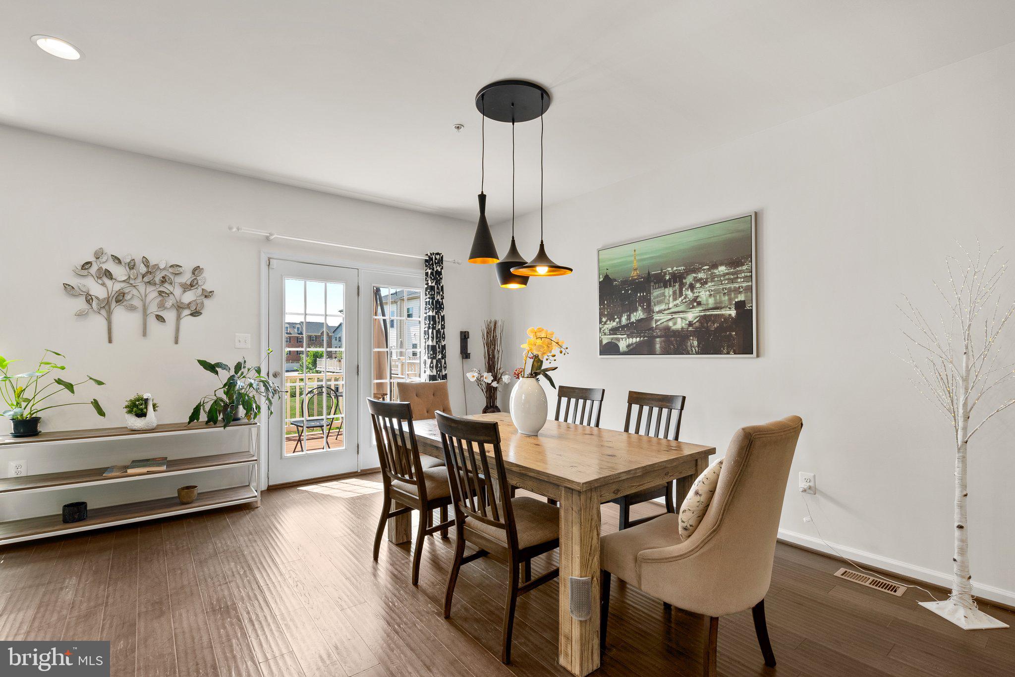 WESTSIDE - Residential