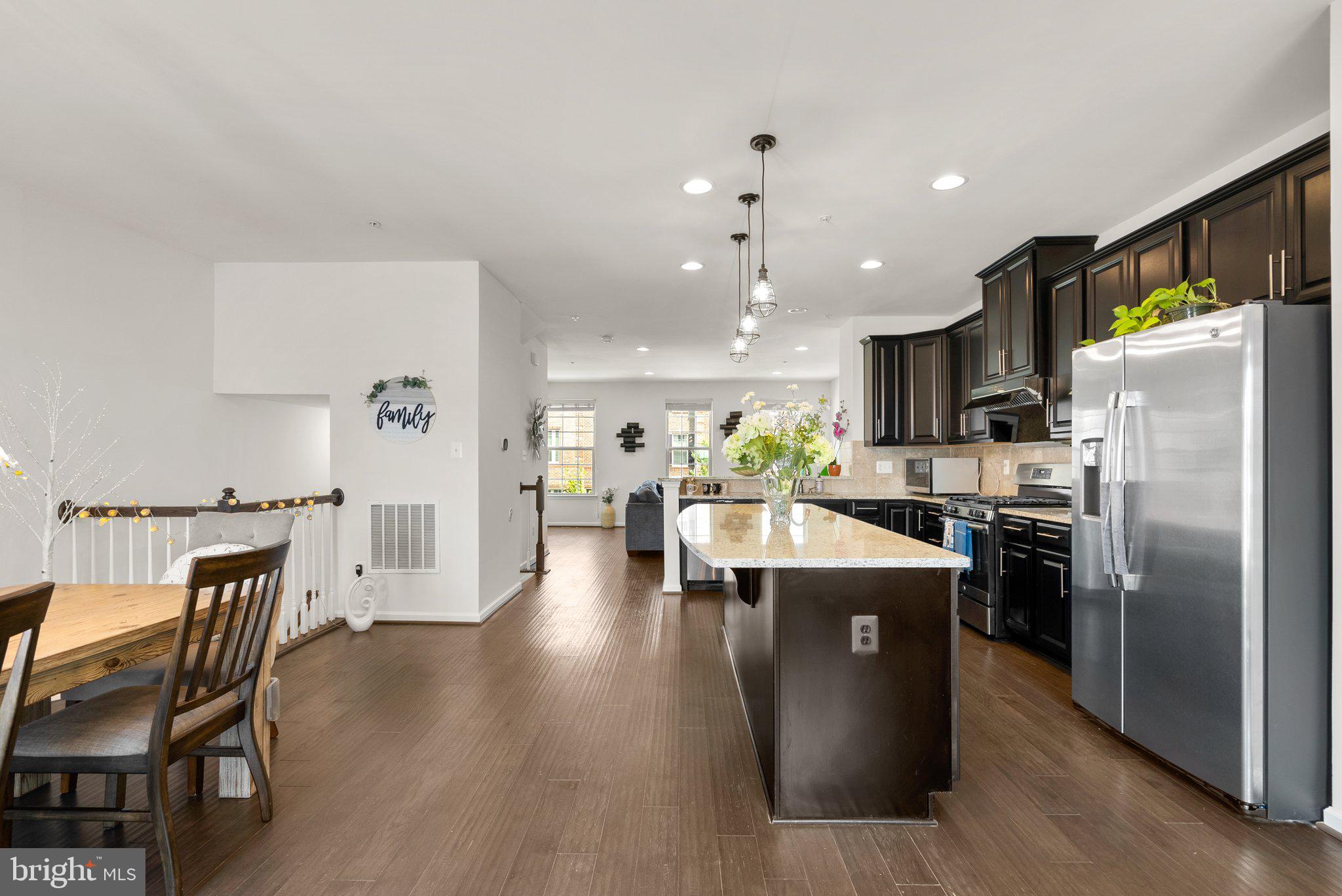 WESTSIDE - Residential