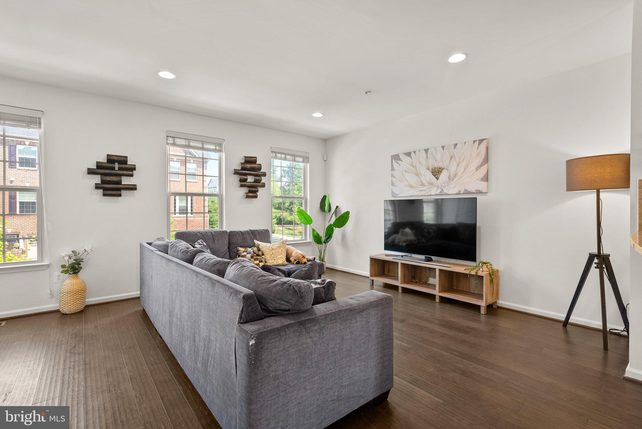 WESTSIDE - Residential