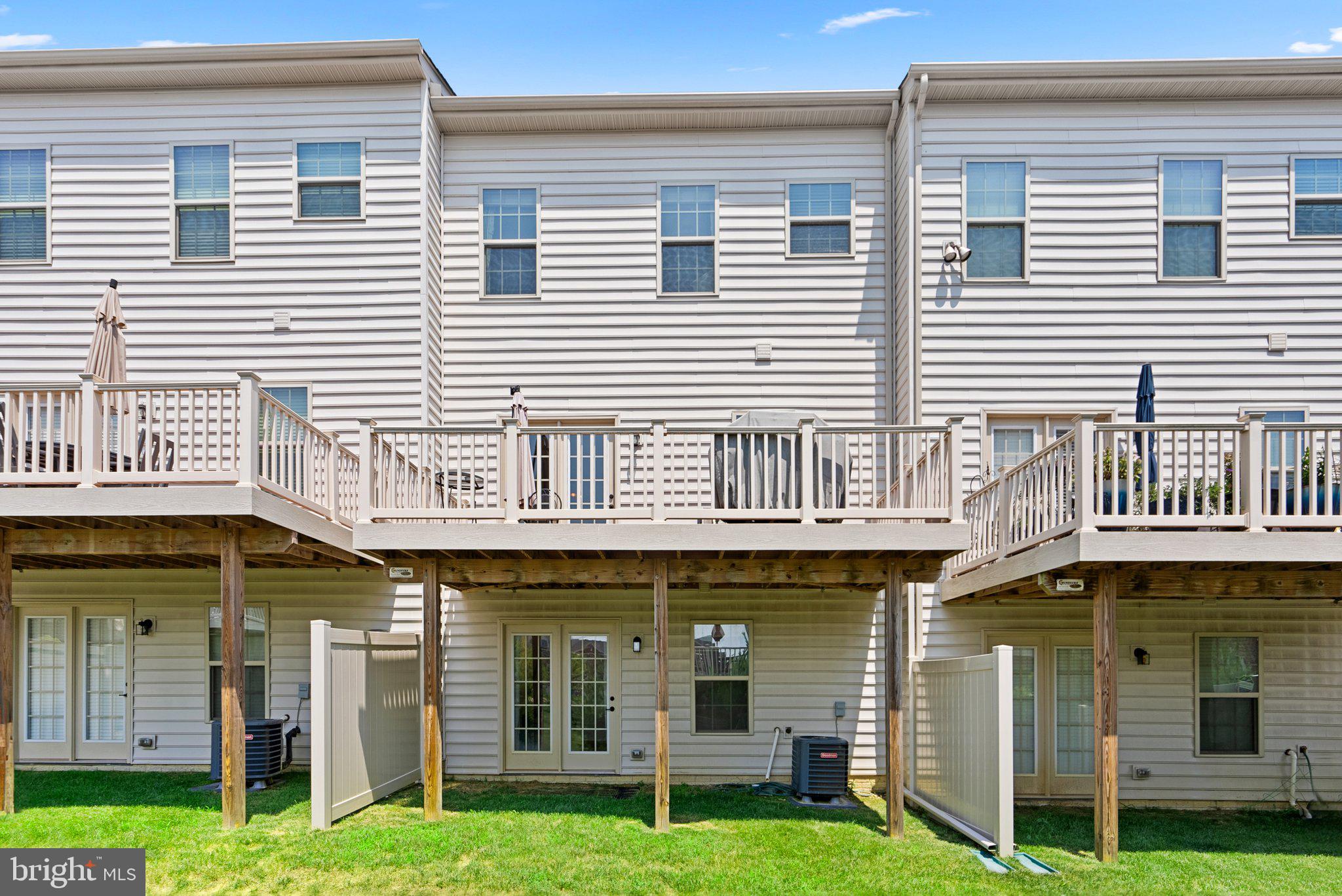 WESTSIDE - Residential