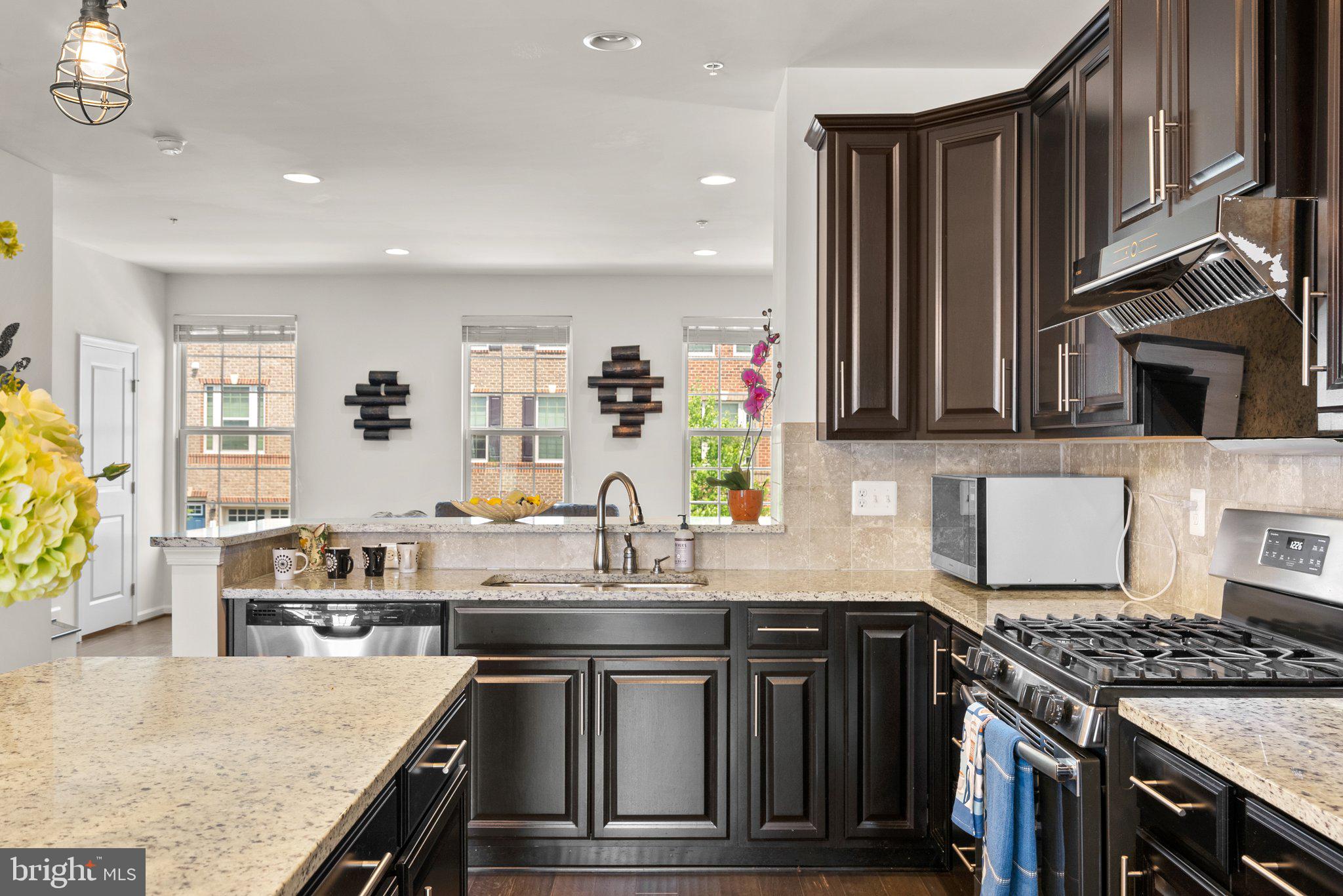 WESTSIDE - Residential