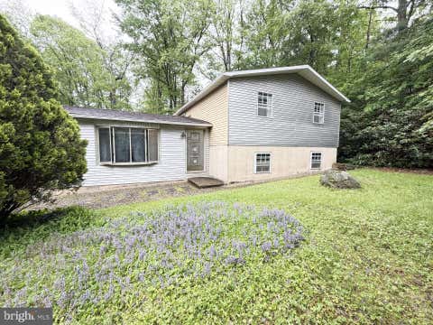 Homes For Sale - 7 8th Avenue<br/> Carbon County, NESQUEHONING, PA 18240