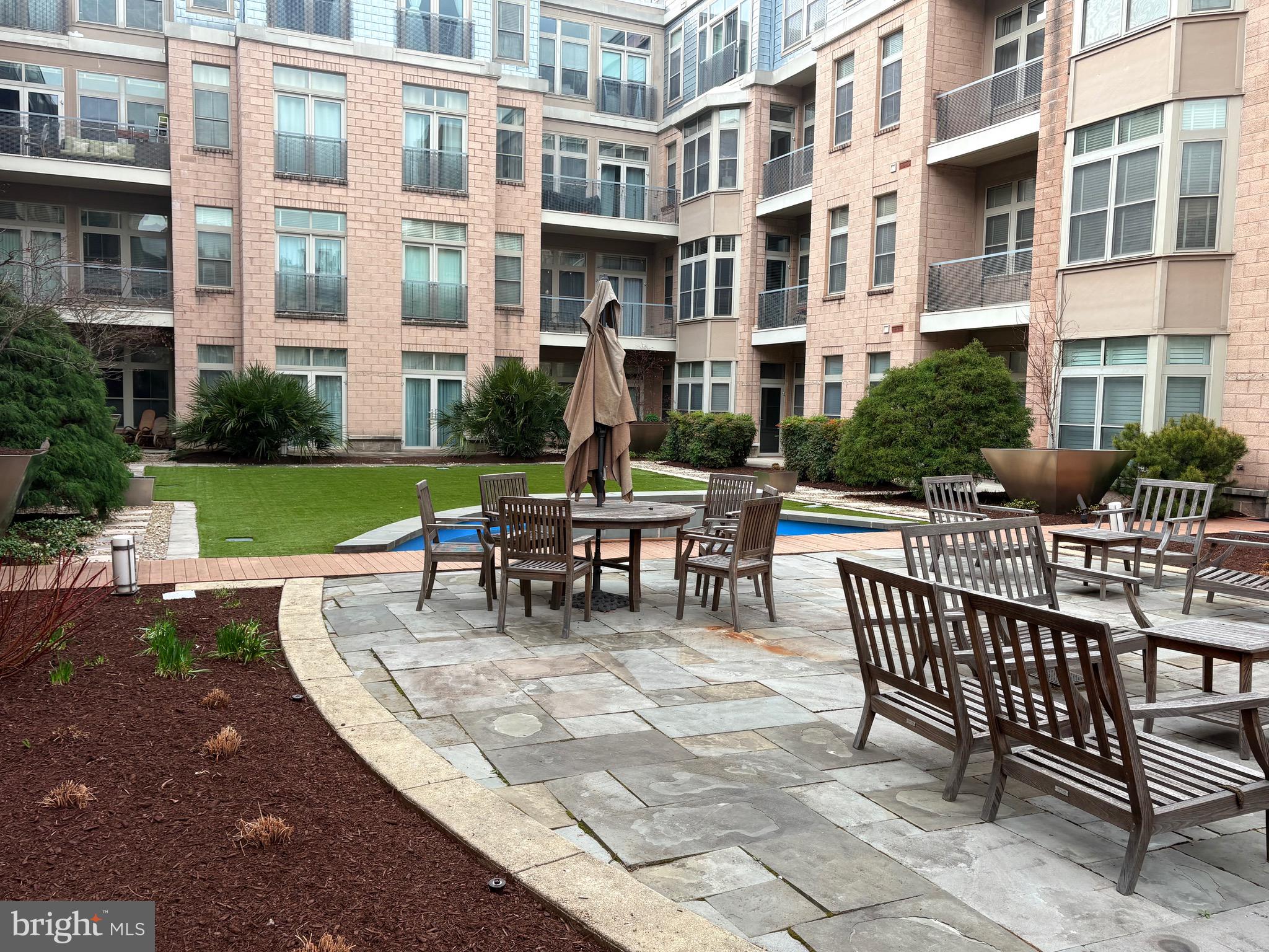 MOUNT VERNON PLACE HISTORIC DISTRICT - Residential