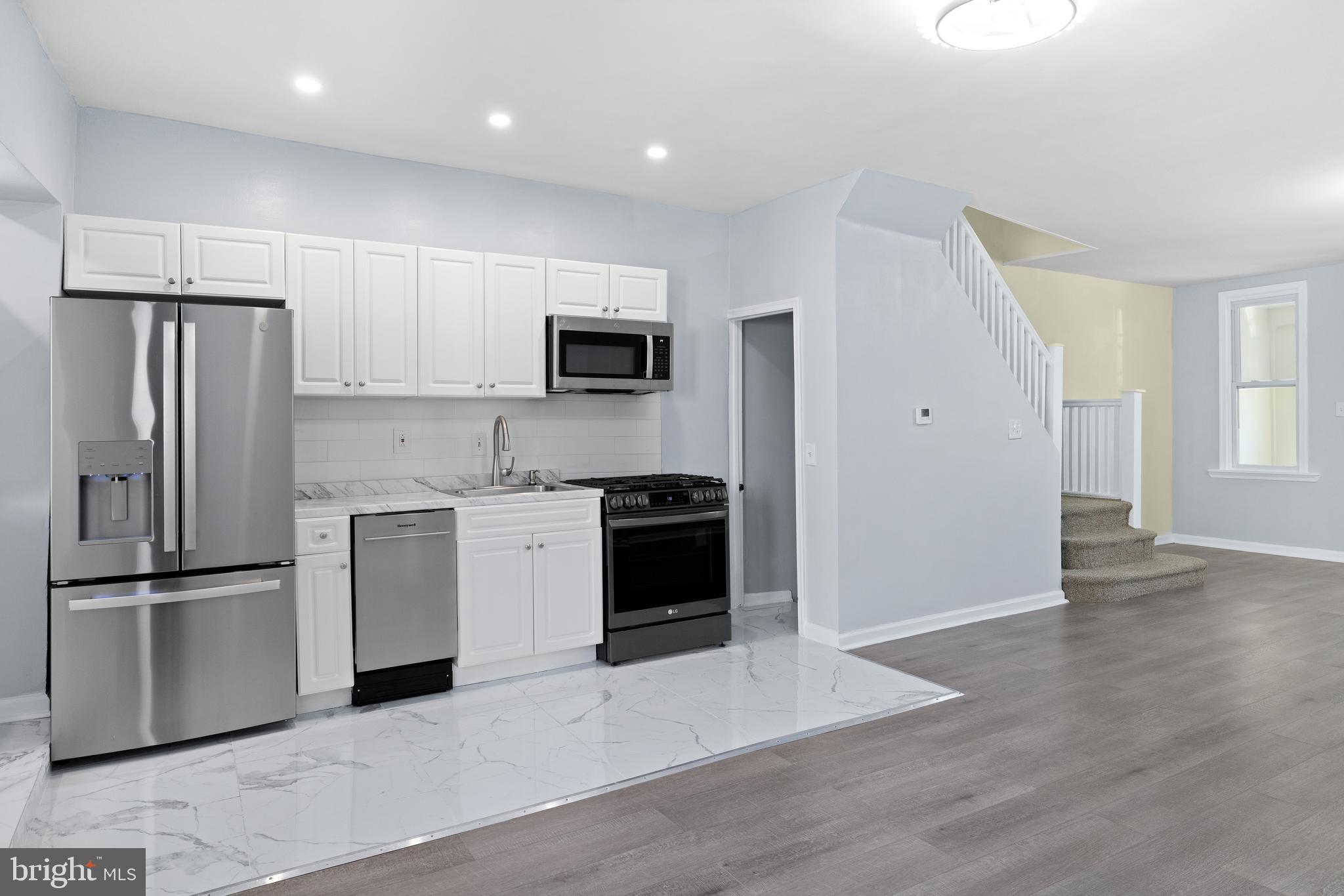 GERMANTOWN (EAST) - Residential