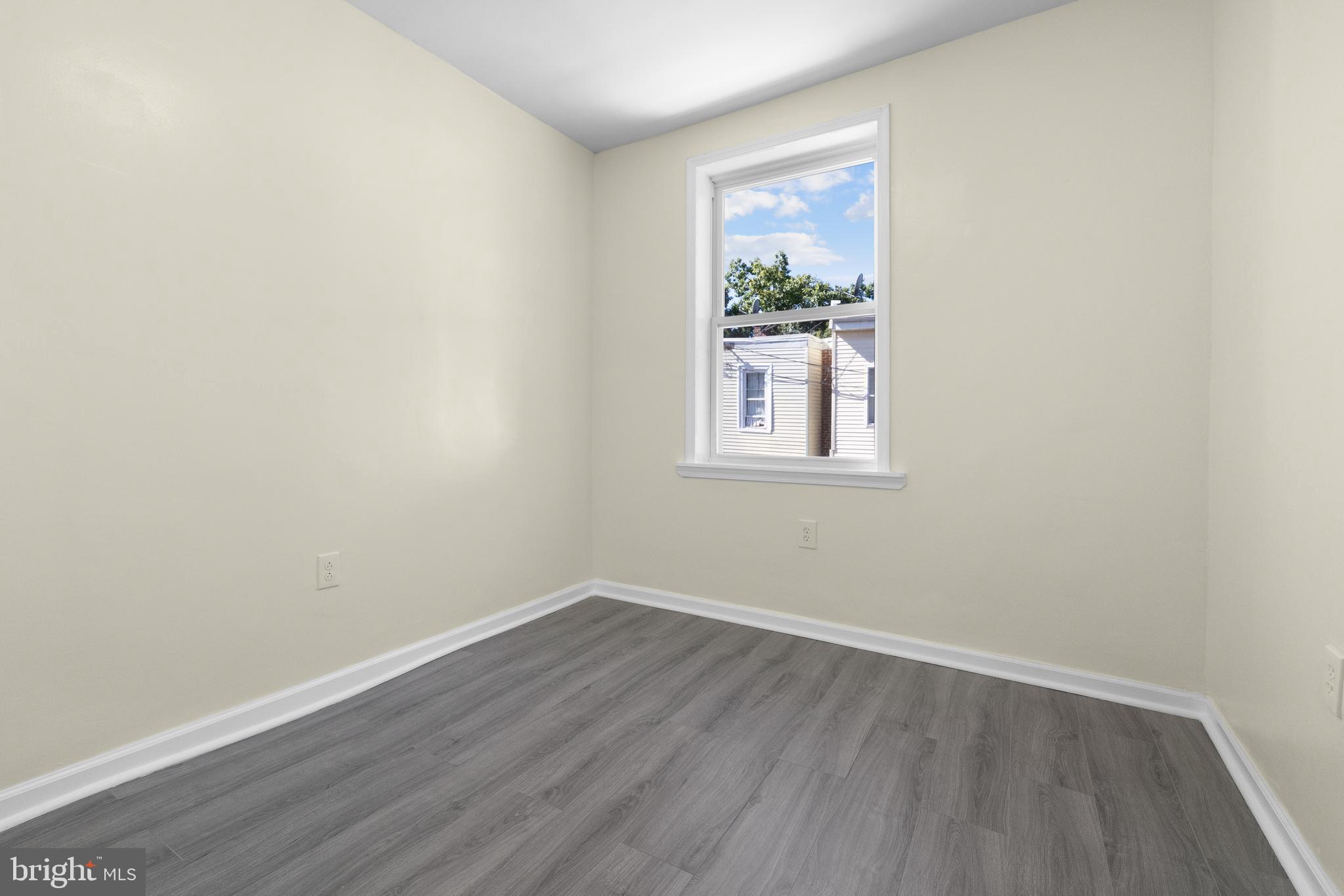 GERMANTOWN (EAST) - Residential