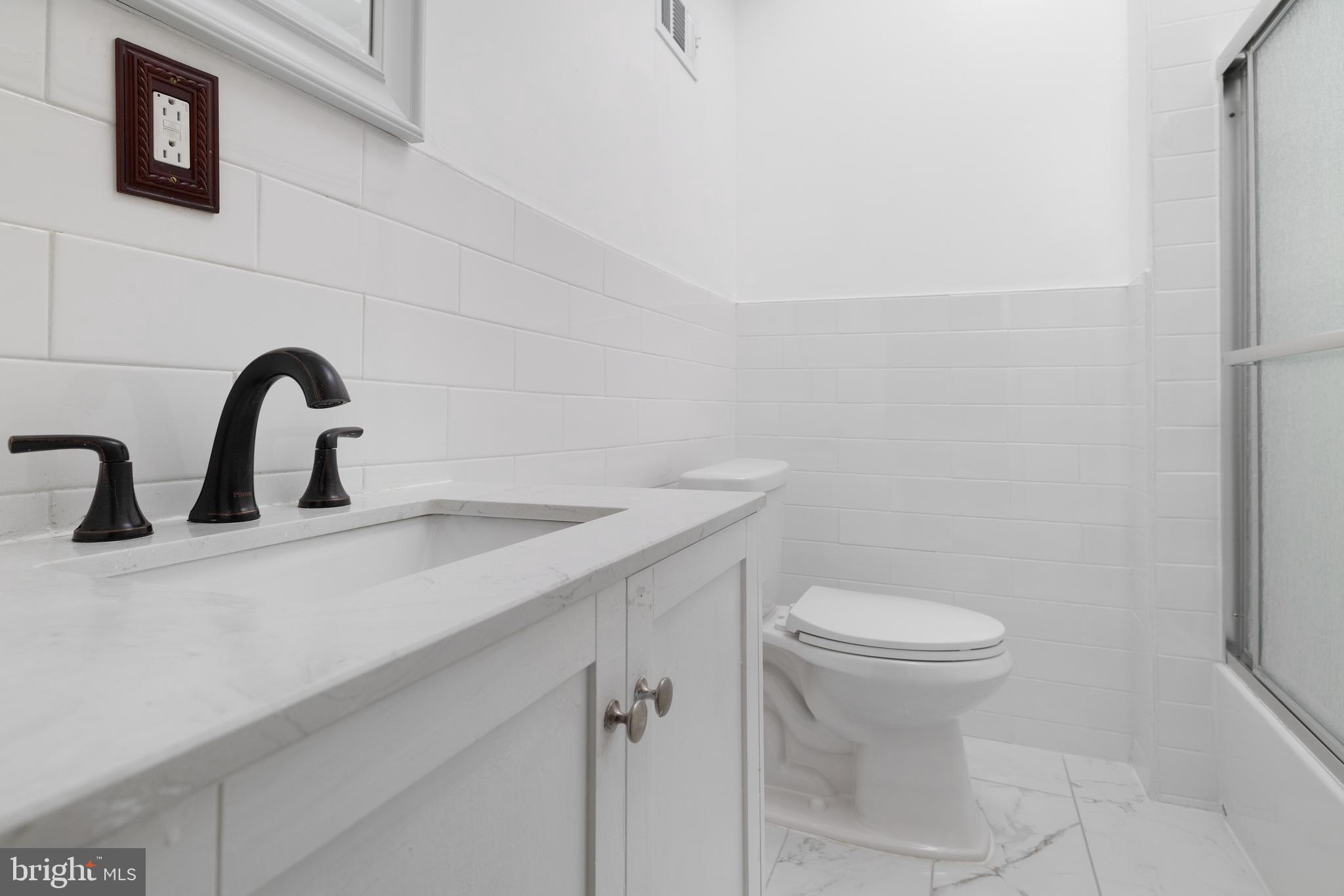 GERMANTOWN (EAST) - Residential