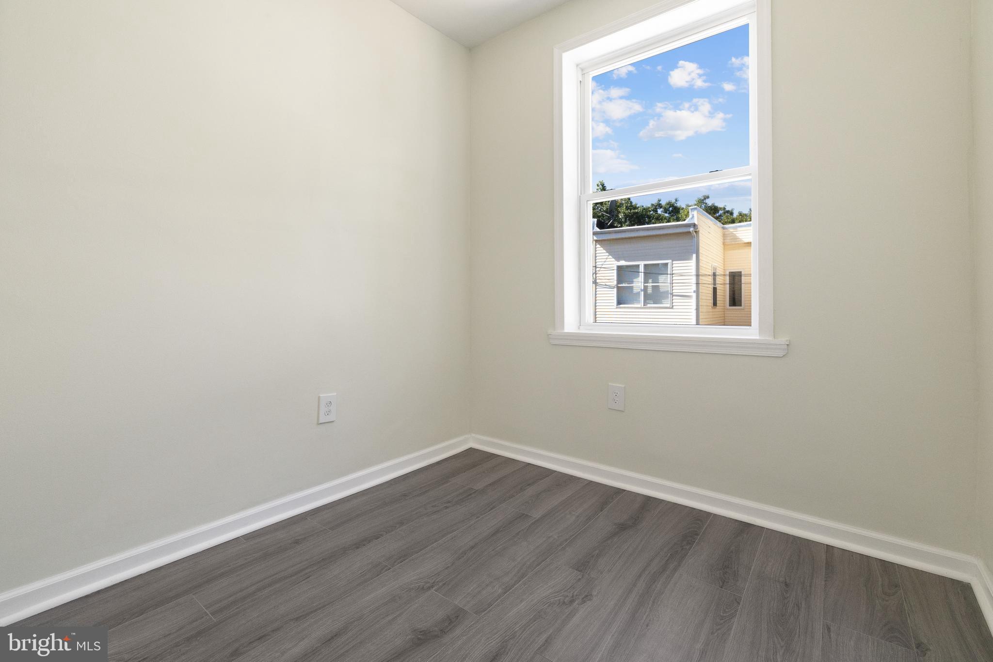 GERMANTOWN (EAST) - Residential