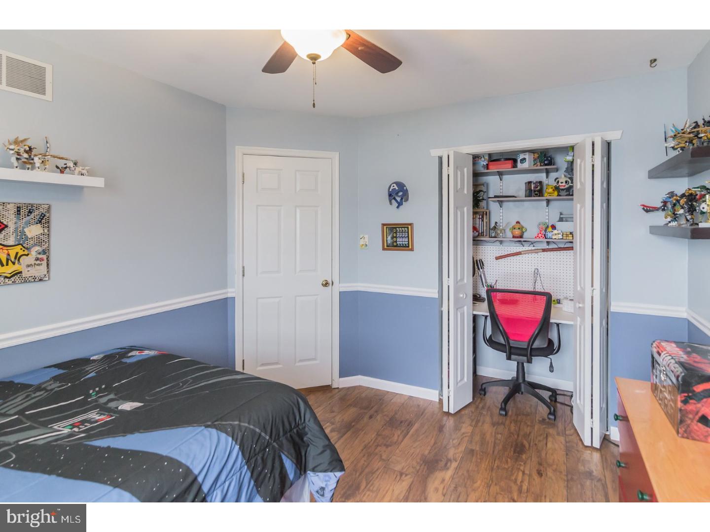 COUNTRY ROADS - Residential