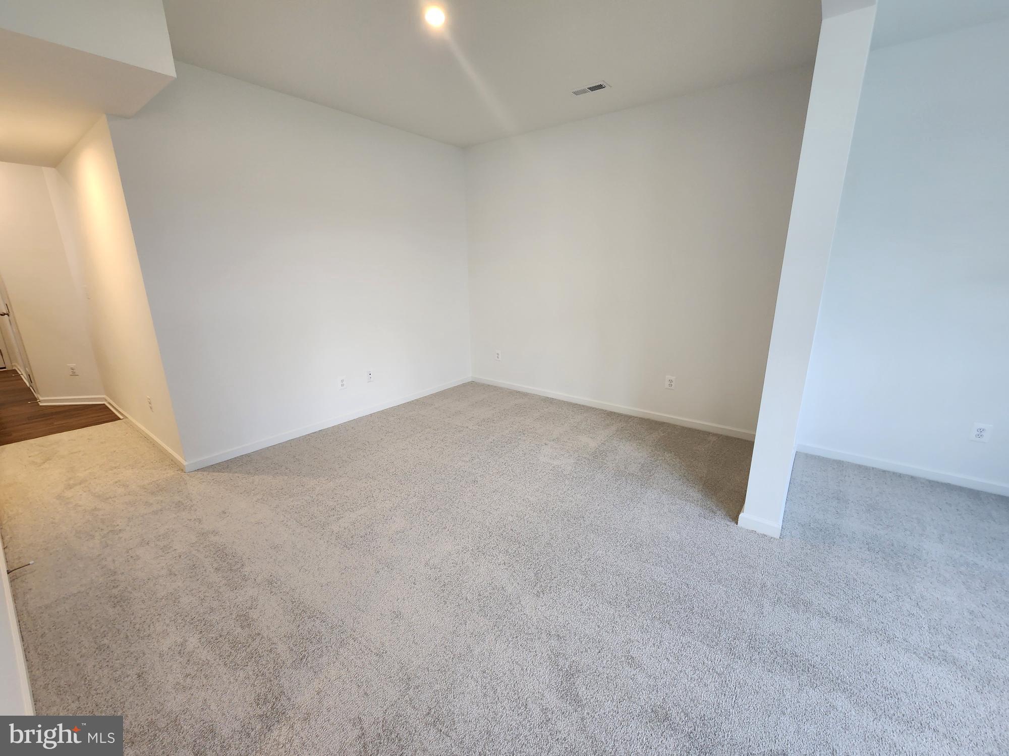 MARTINSBURG STATION - Residential Lease