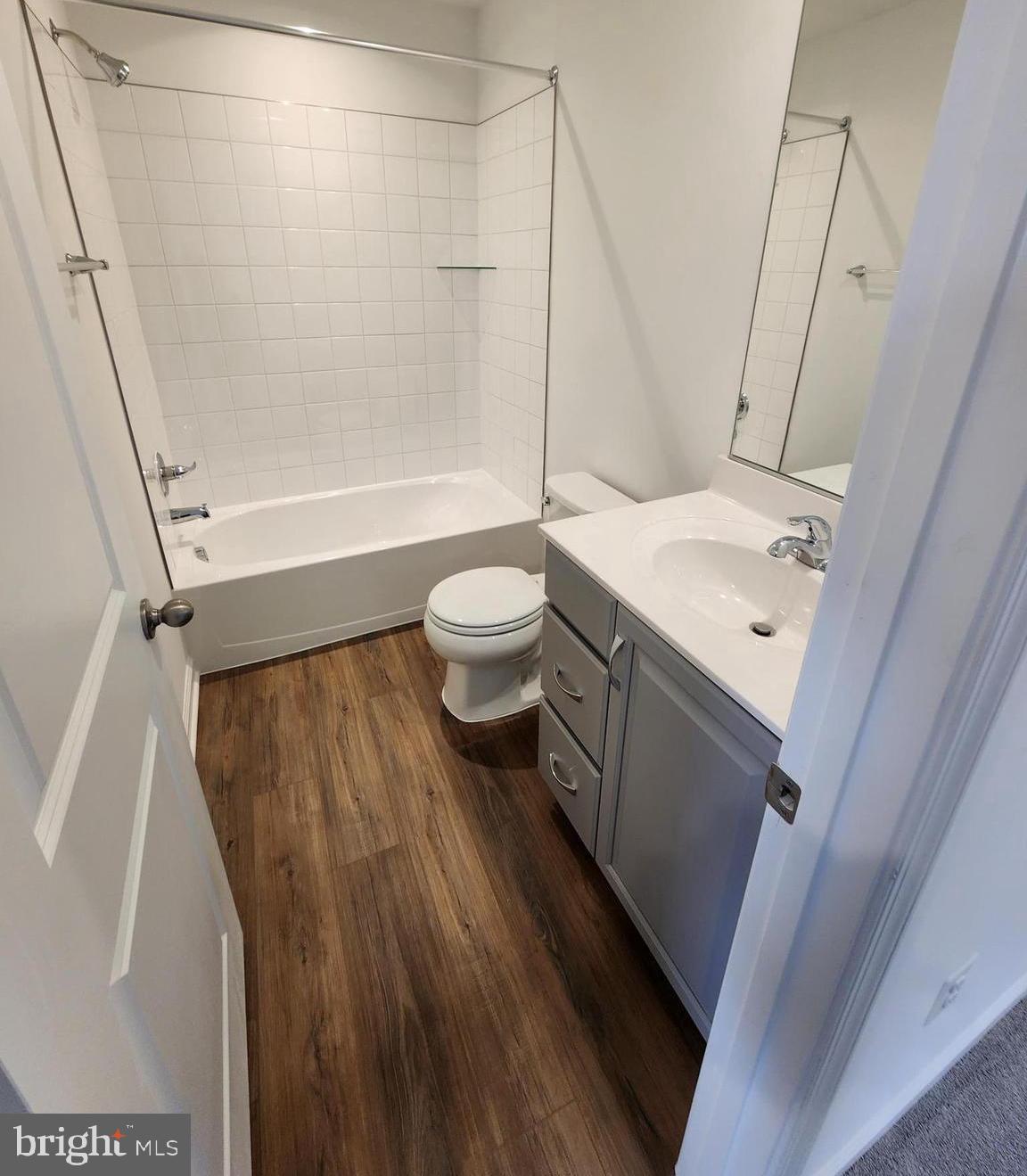 MARTINSBURG STATION - Residential Lease