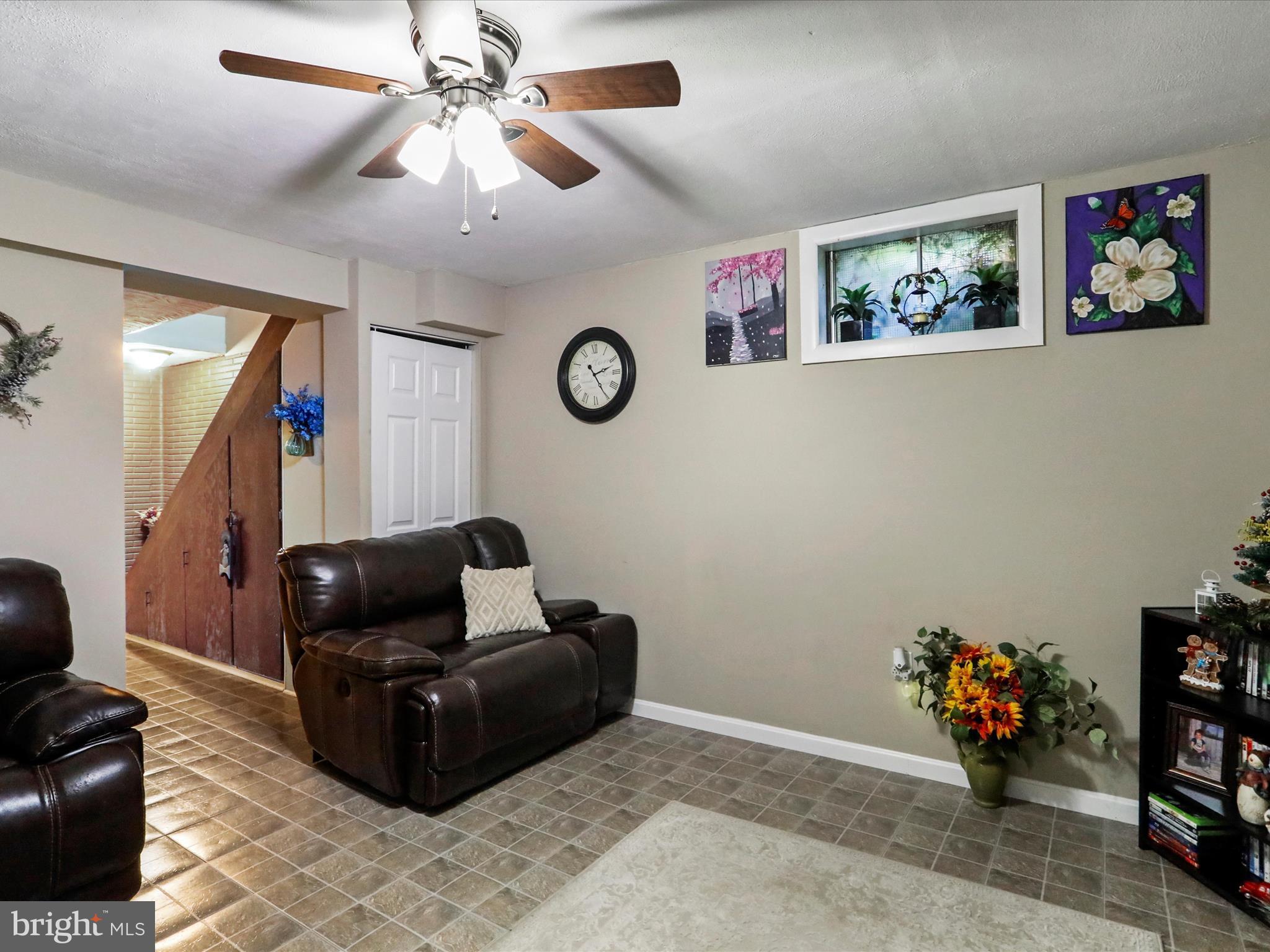 MORNINGSTAR SQUARE CONDOMINIUM ASSOCIATION - Residential